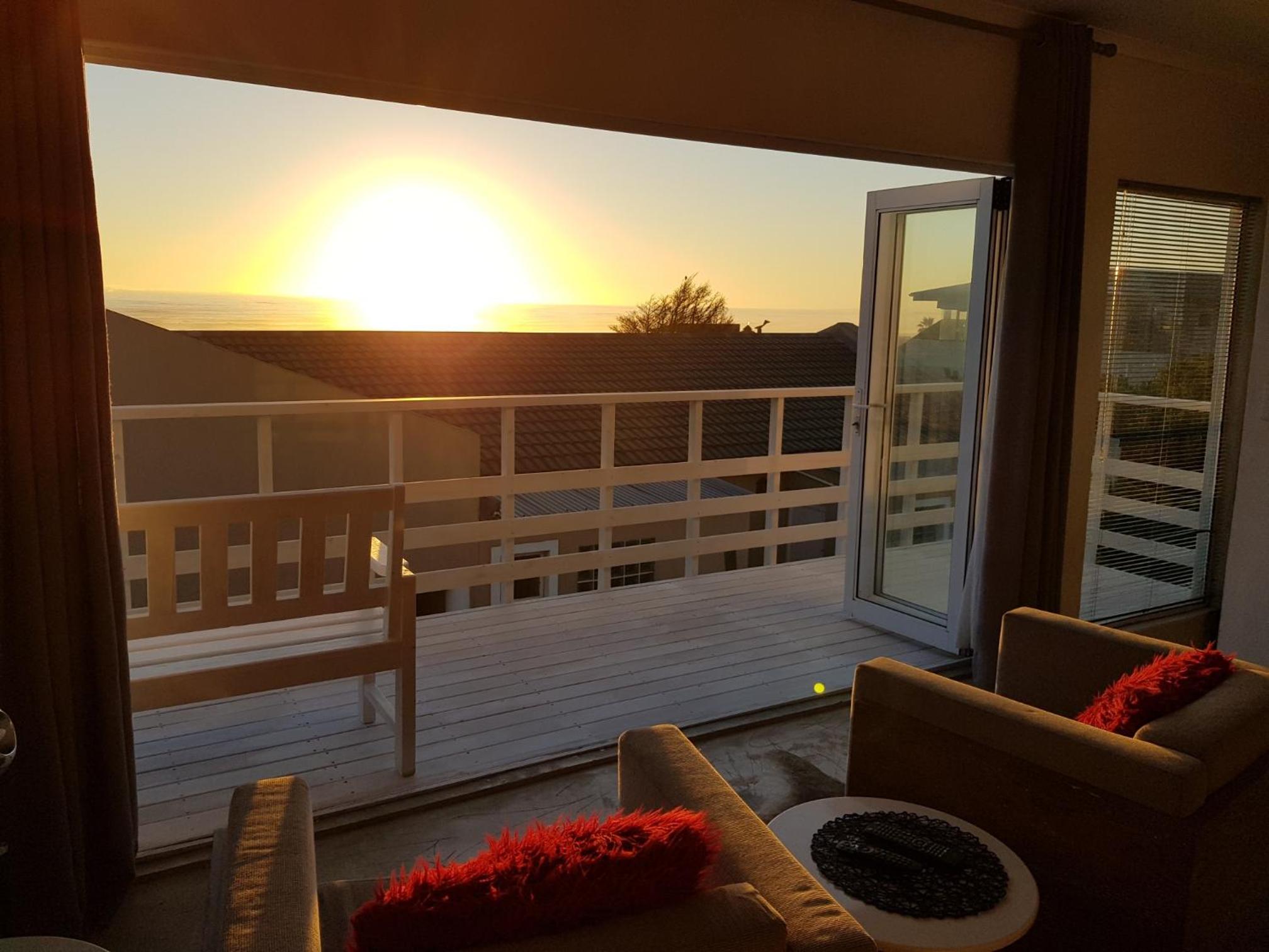 Apartment - Split Level with Ocean View - Photo 44
