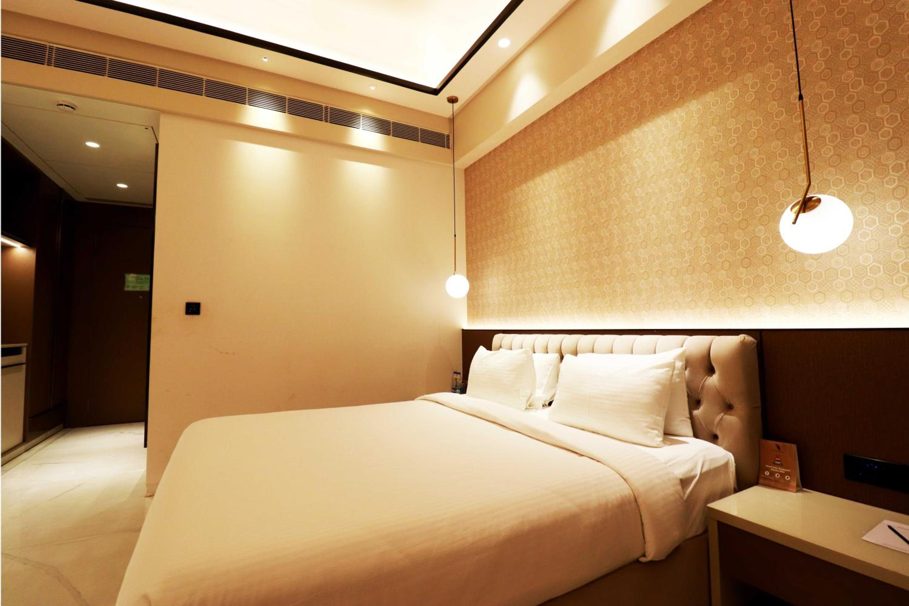 Deluxe Room - Photo 1
