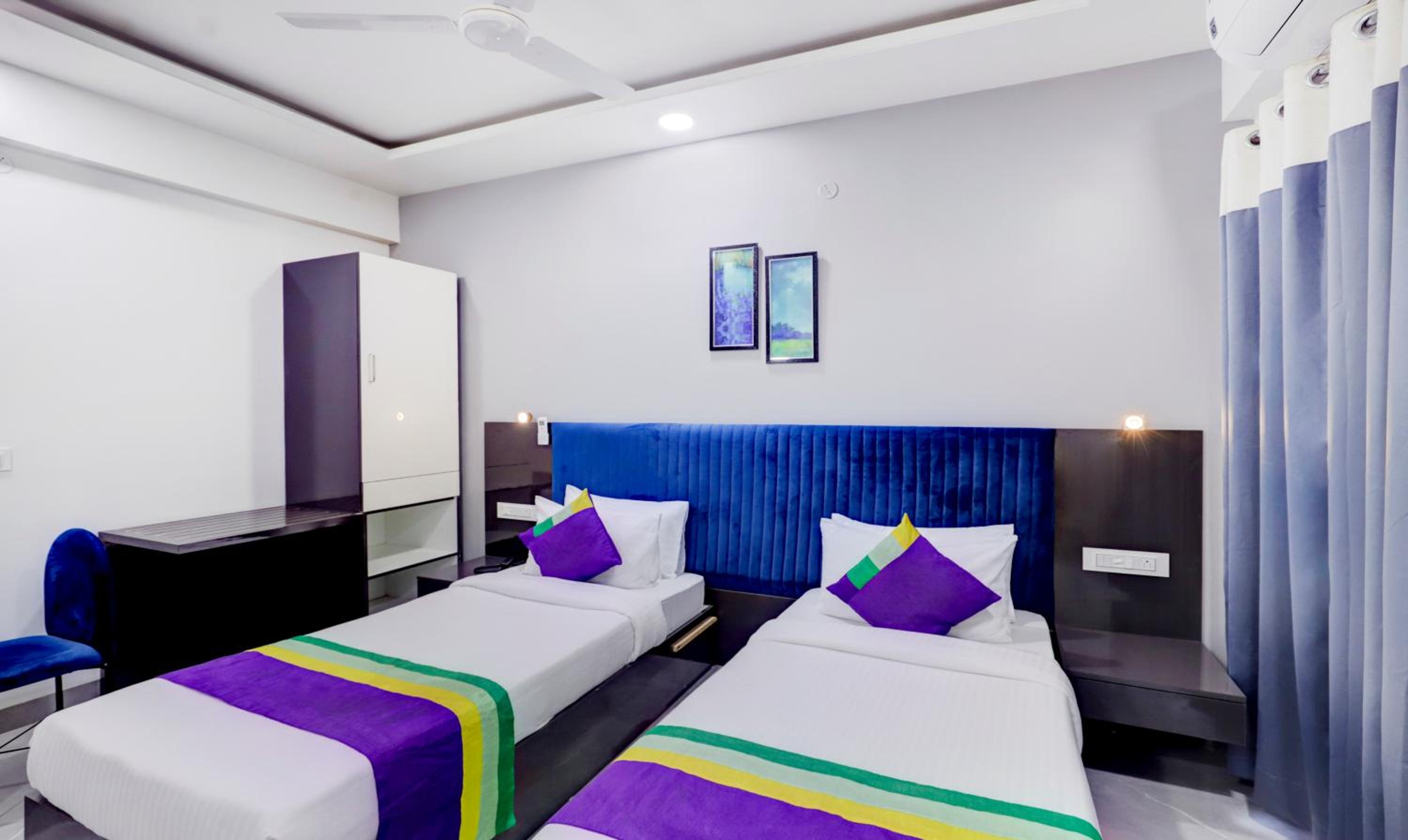 Deluxe Double Room - Photo 11