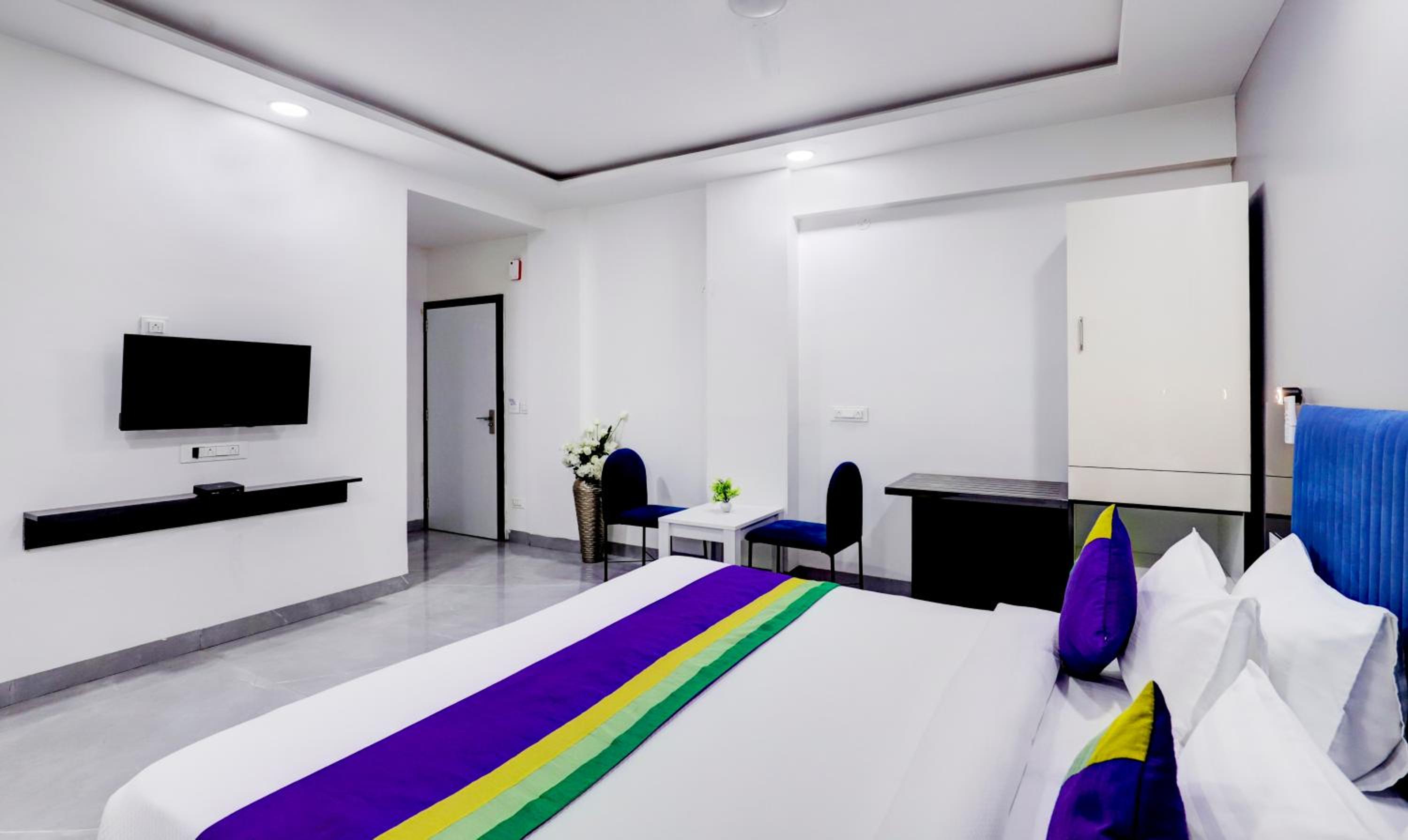 Deluxe Double Room - Photo 7