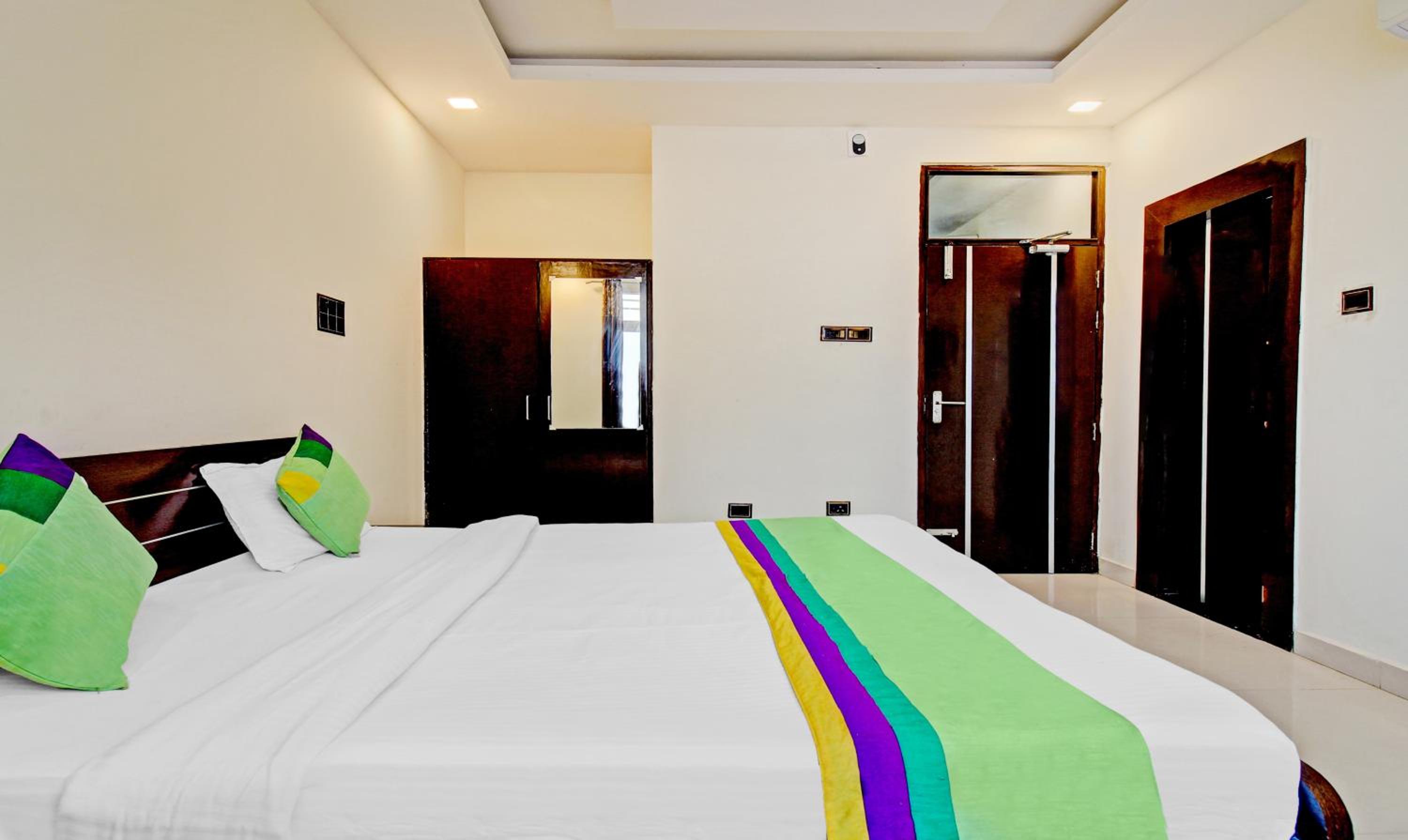 Standard Room - Photo 12