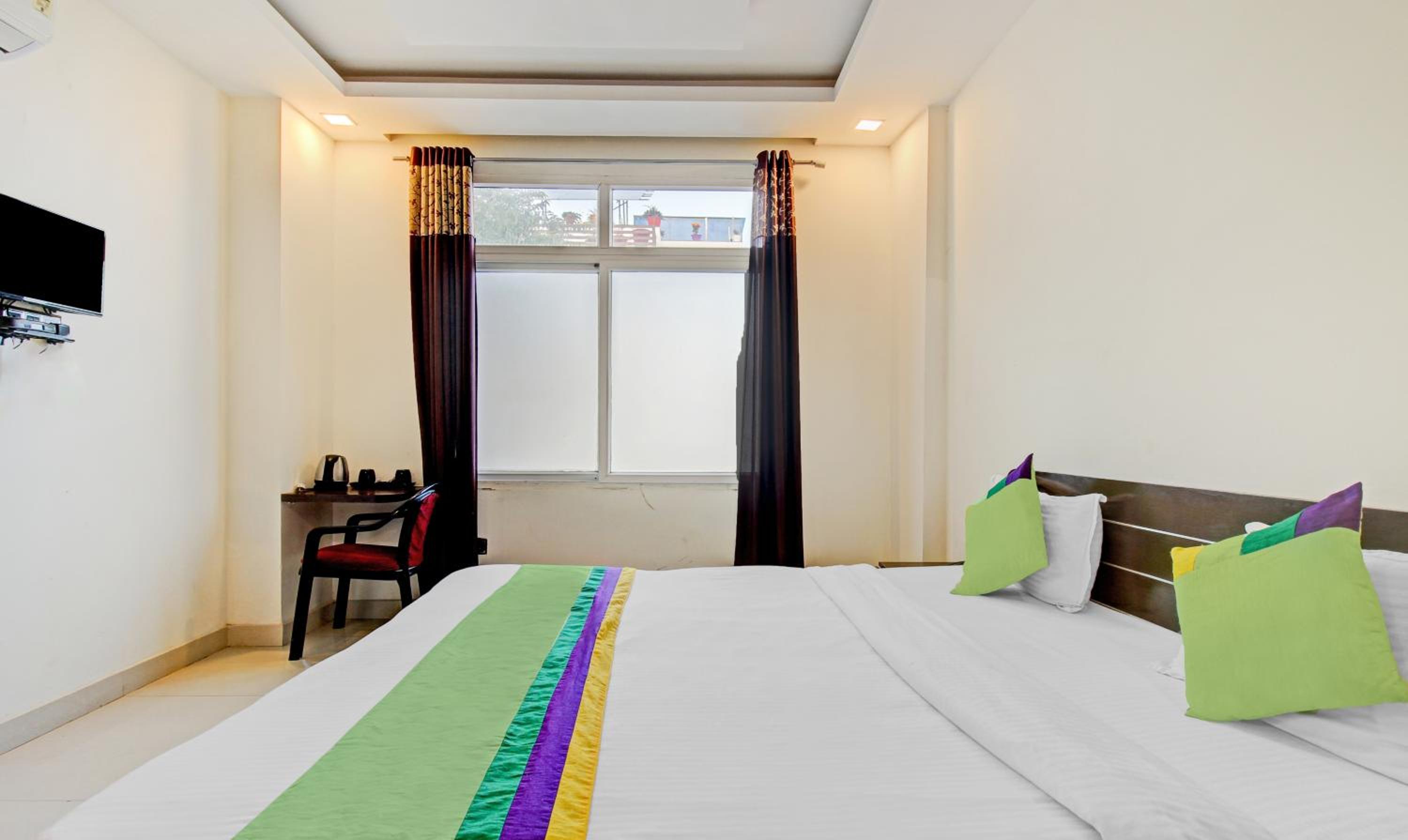 Standard Room - Photo 11
