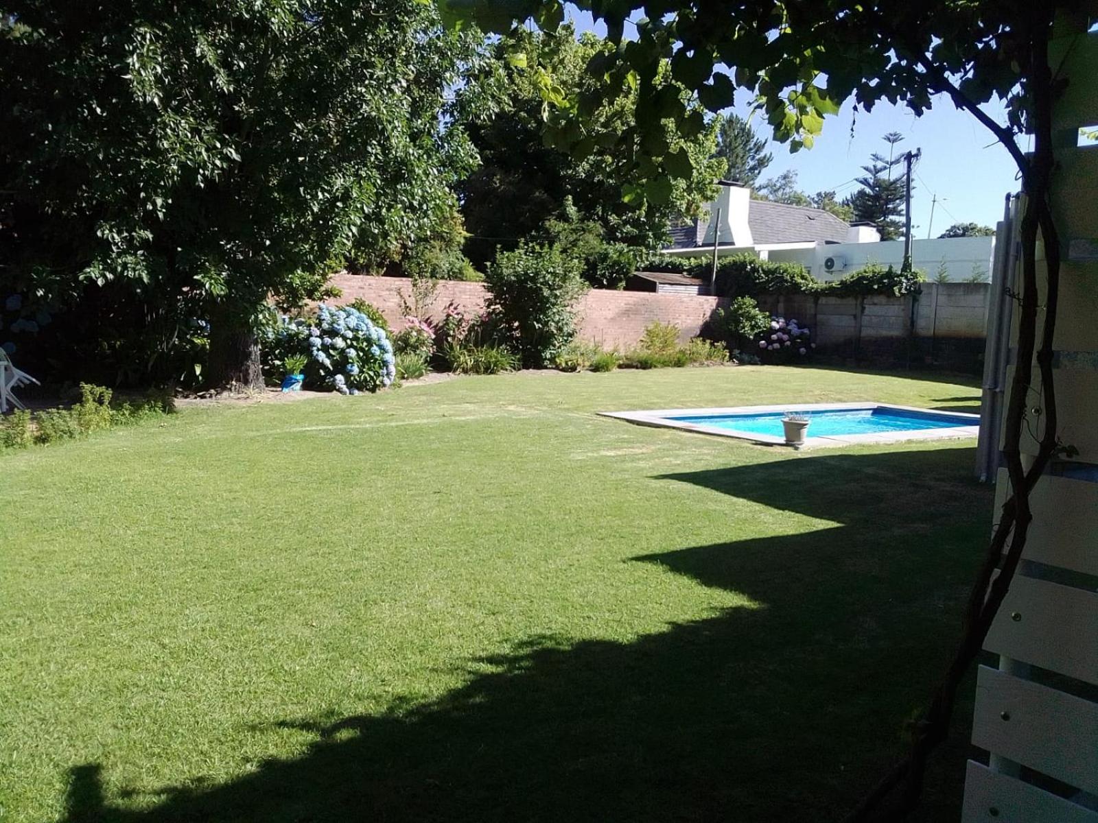 Triple Room with Pool View - Photo 5