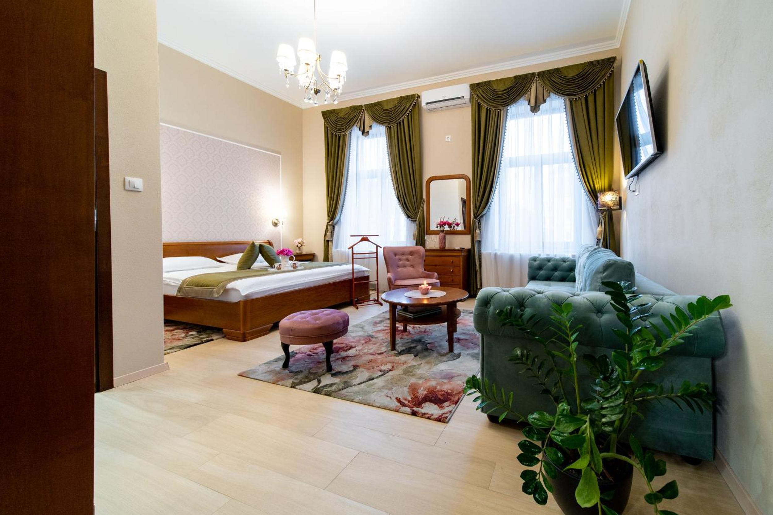 One-Bedroom Apartment
