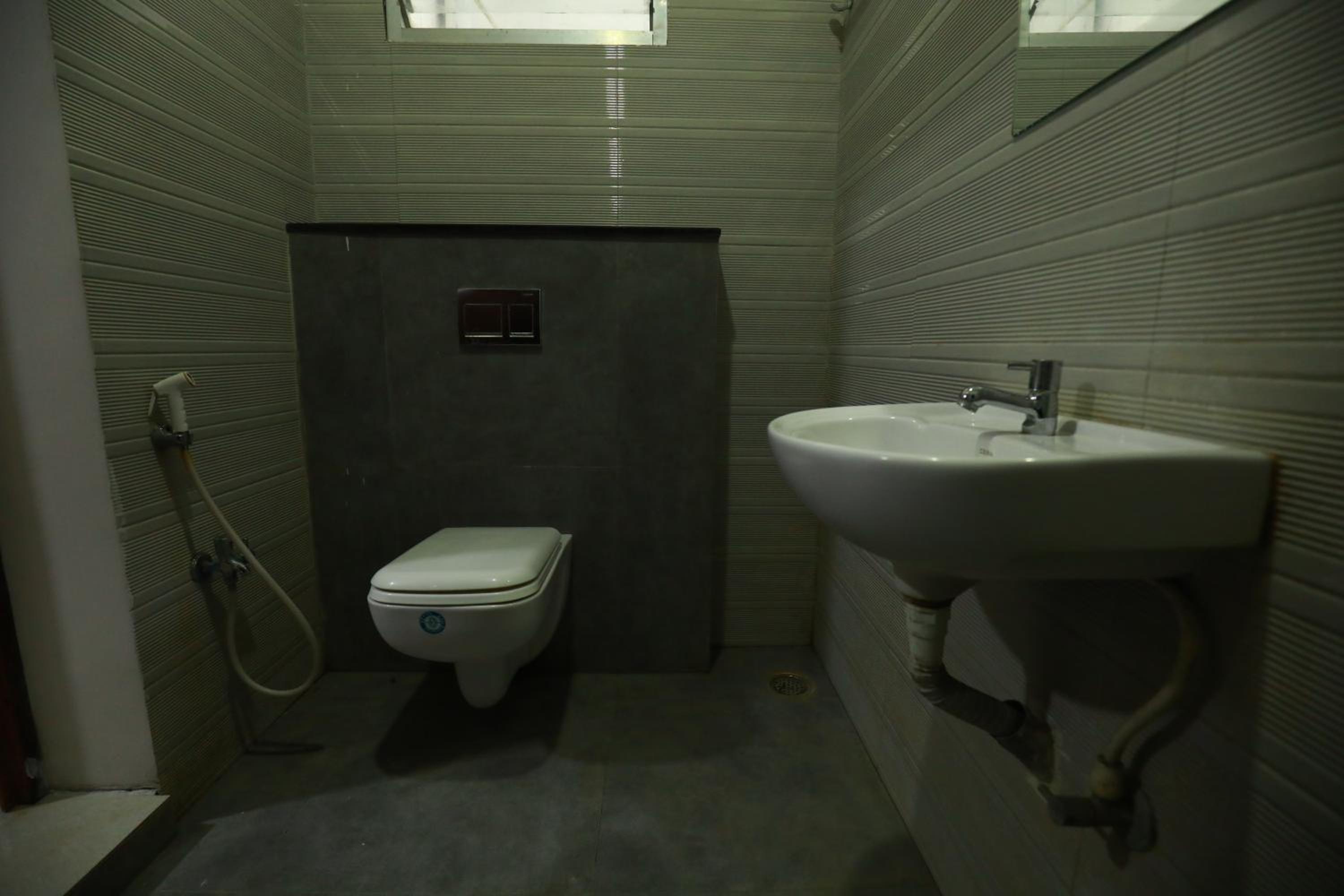 Deluxe Room - Photo 5