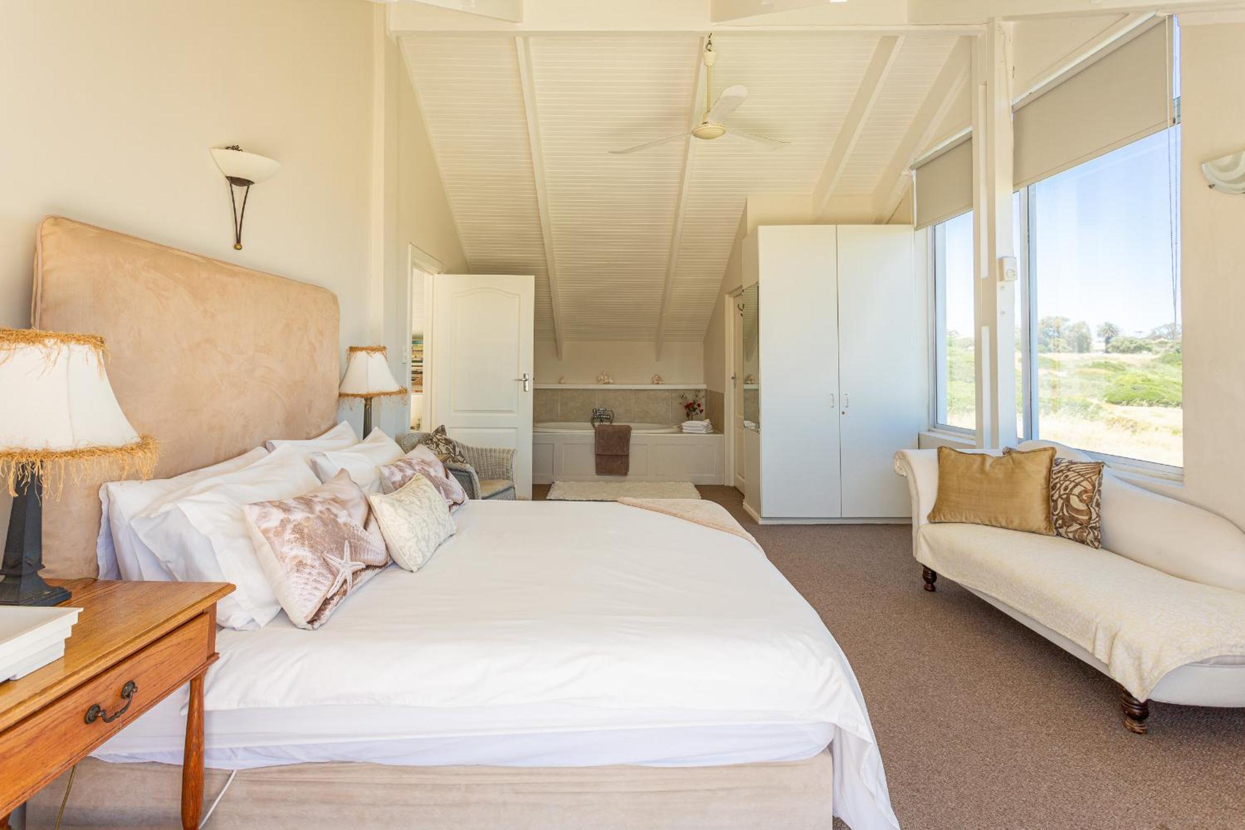 Double Room with Balcony and Sea View photo 1