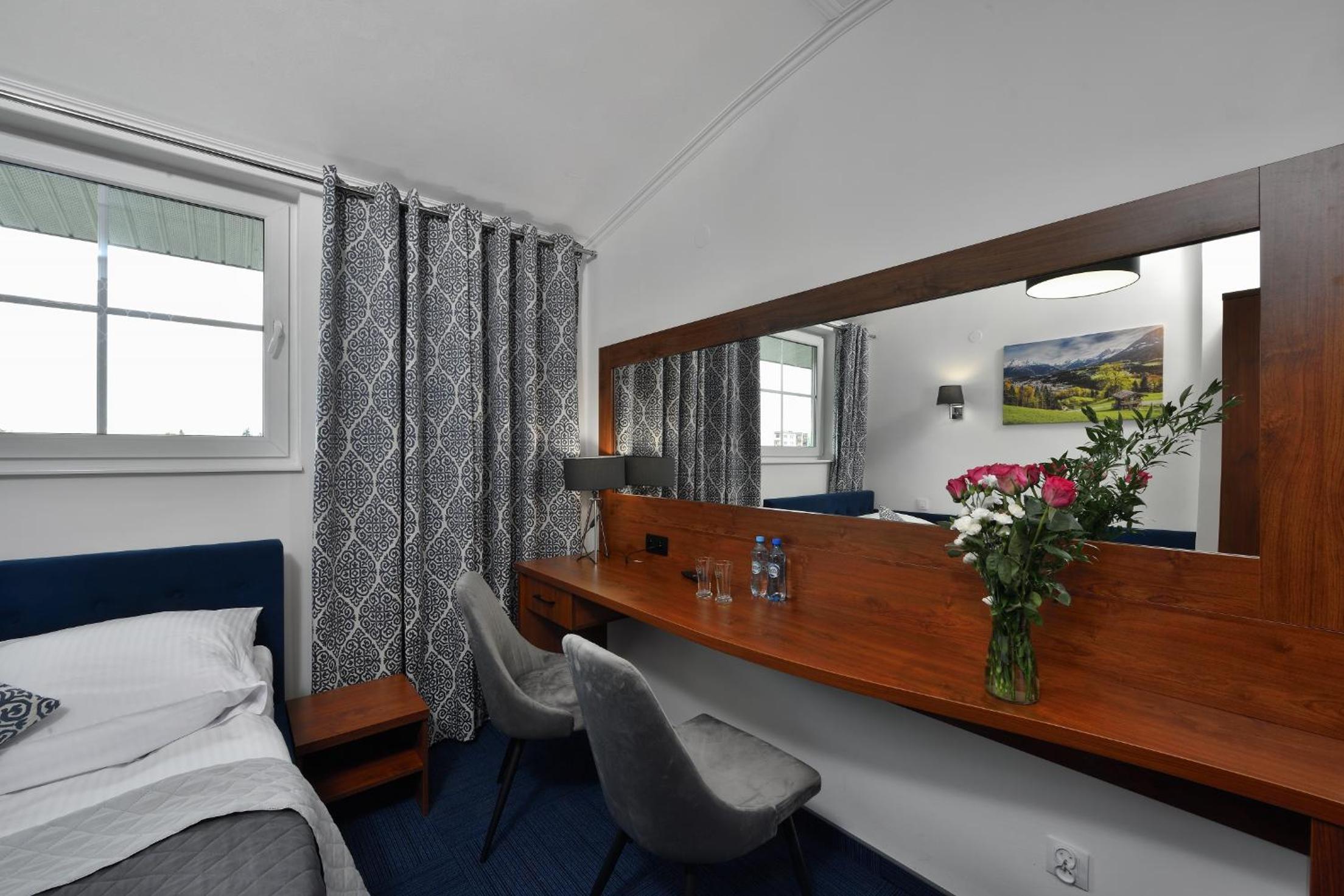 Single Room photo 2
