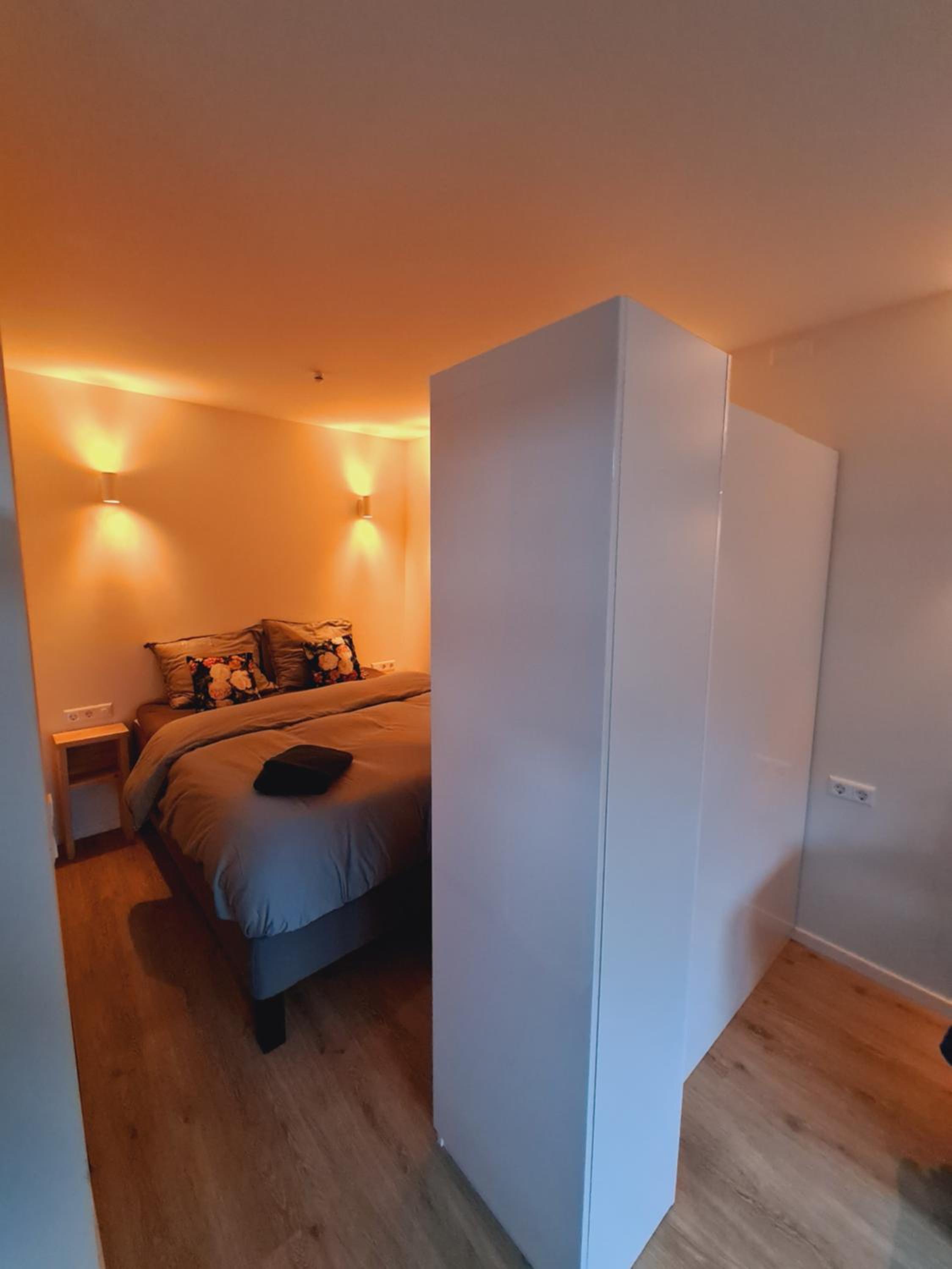 One-Bedroom House - Photo 17