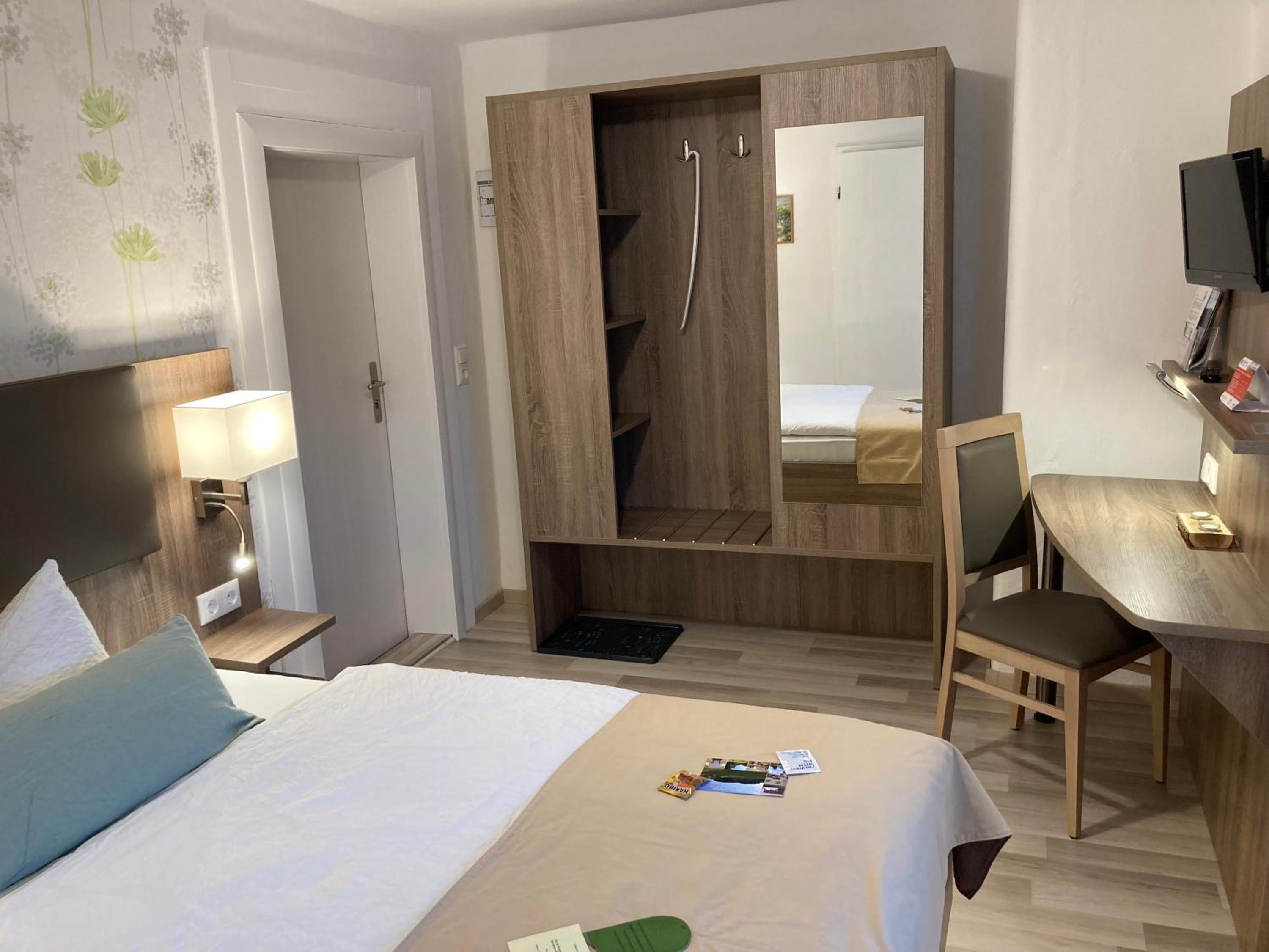 Single Room photo 2