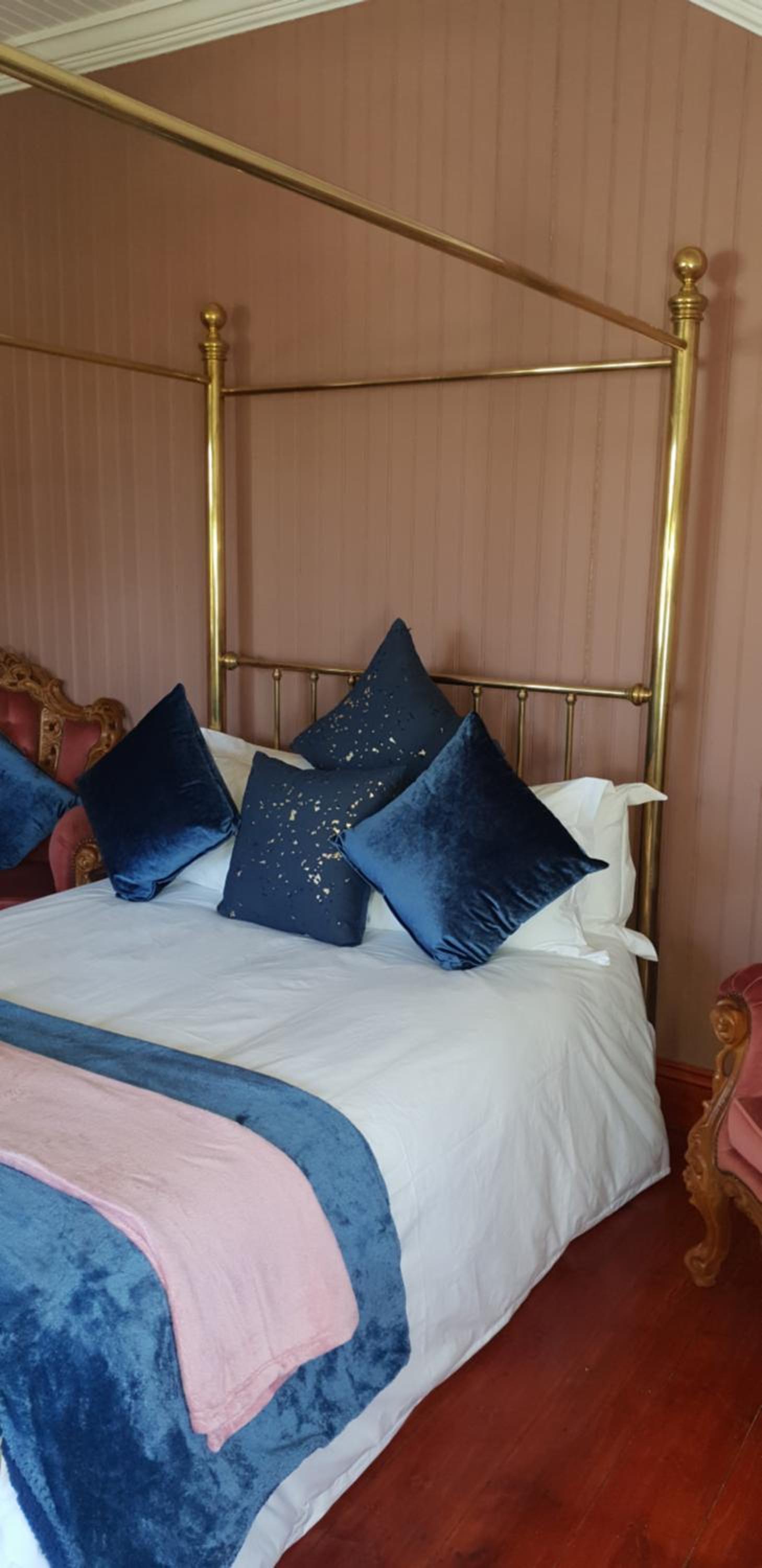 Double Room with Balcony - Photo 1