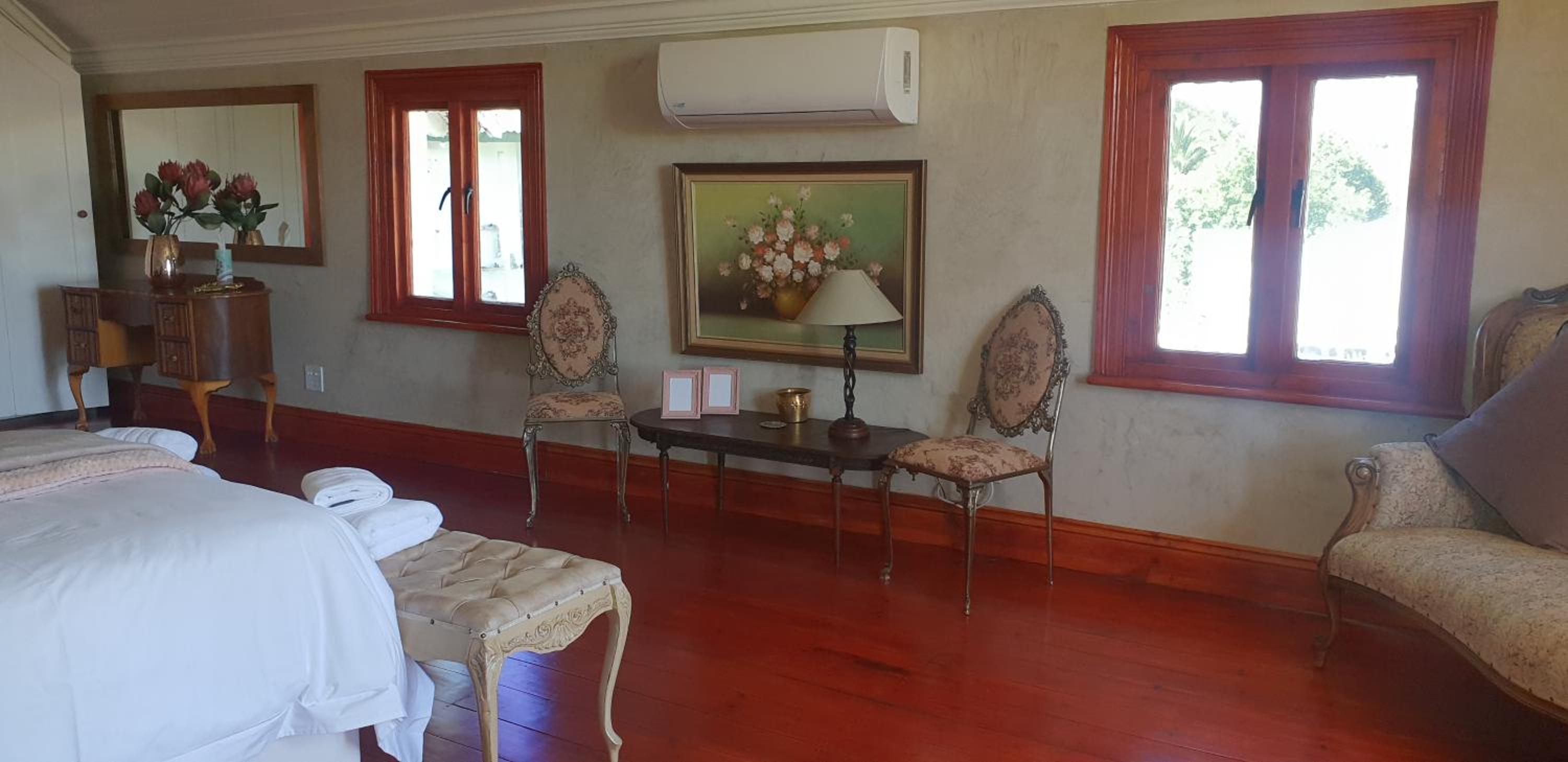 Suite with Balcony - Photo 10