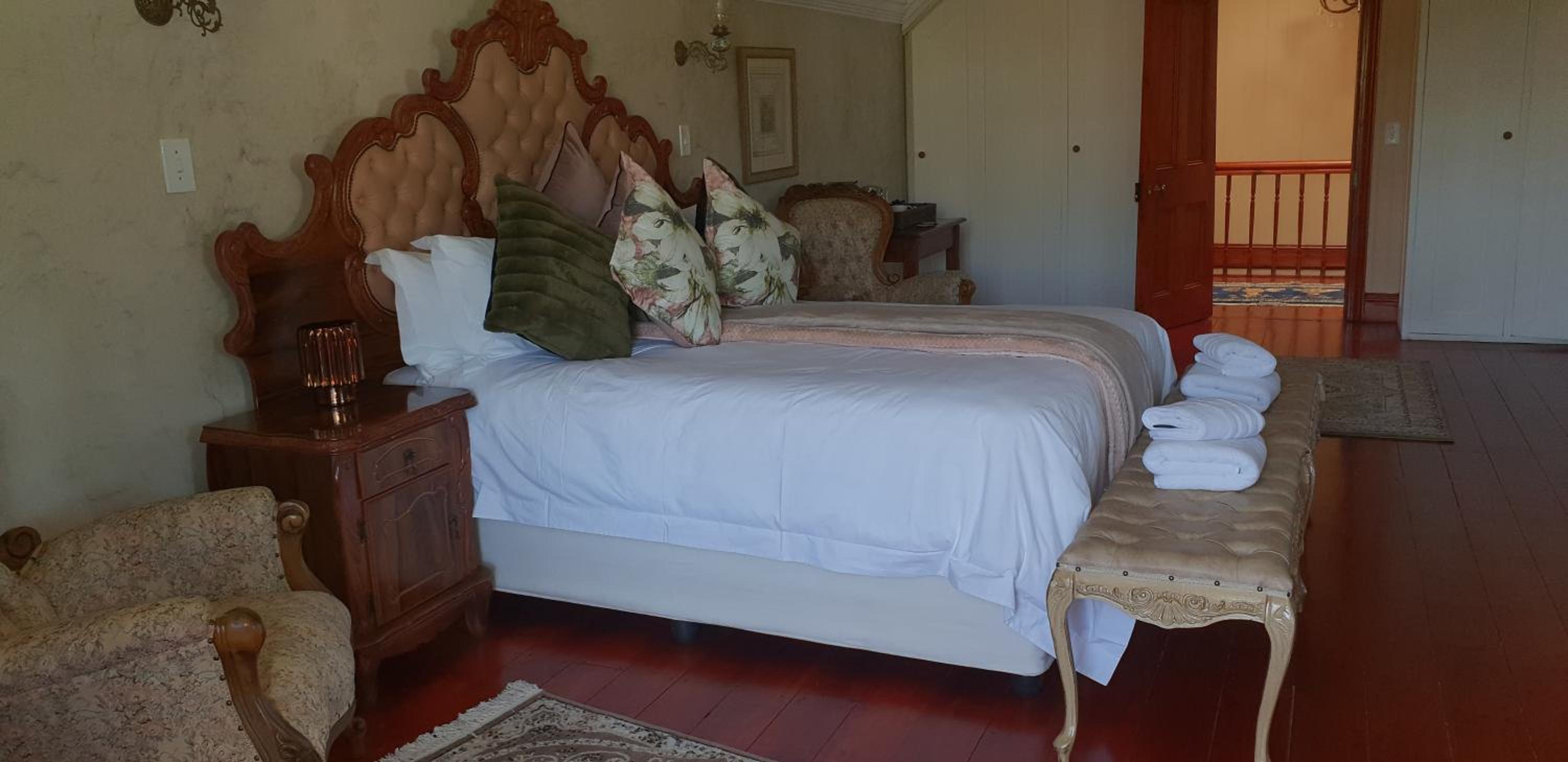 Suite with Balcony - Photo 12