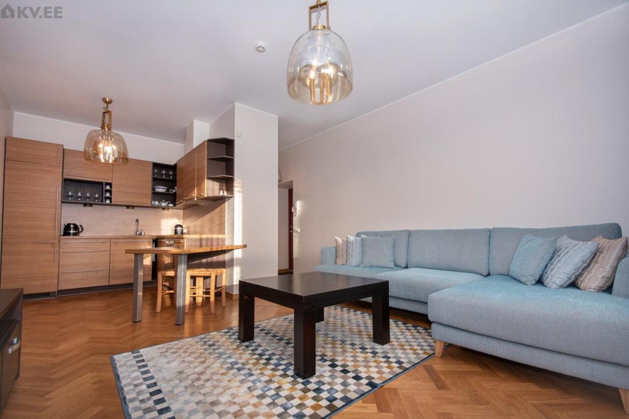 One-Bedroom Apartment - Photo 1