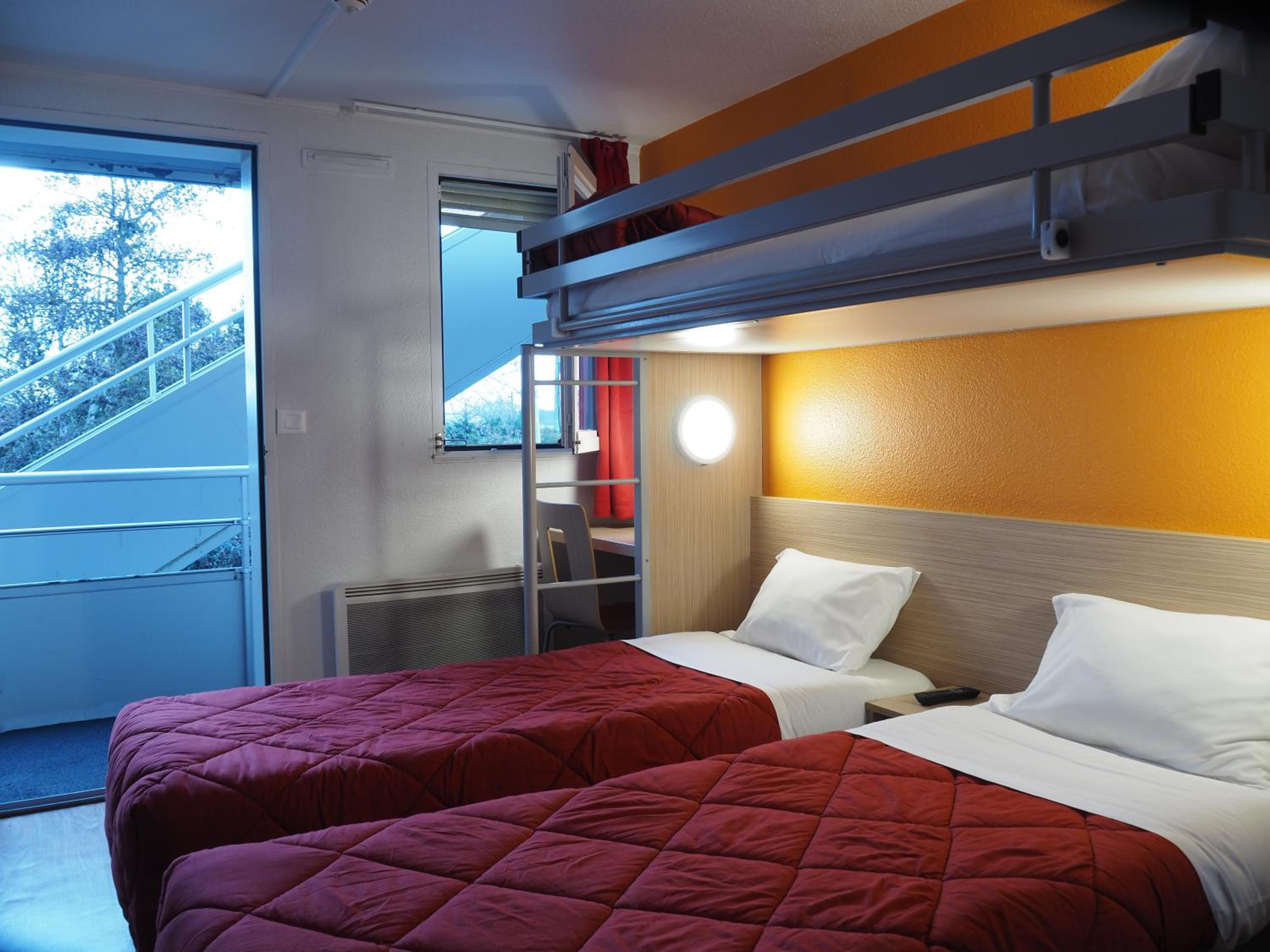 Triple Room - Photo 1