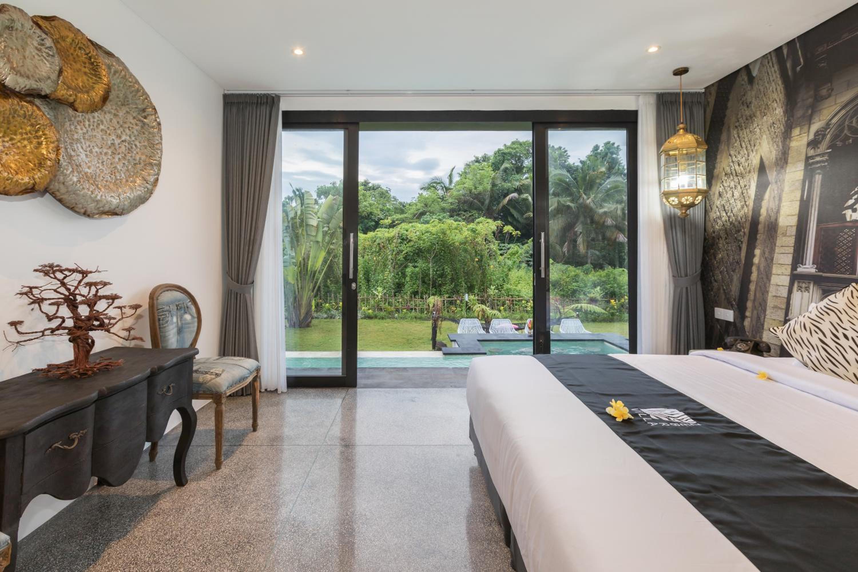 Four-Bedroom Villa with Private Pool - Photo 18