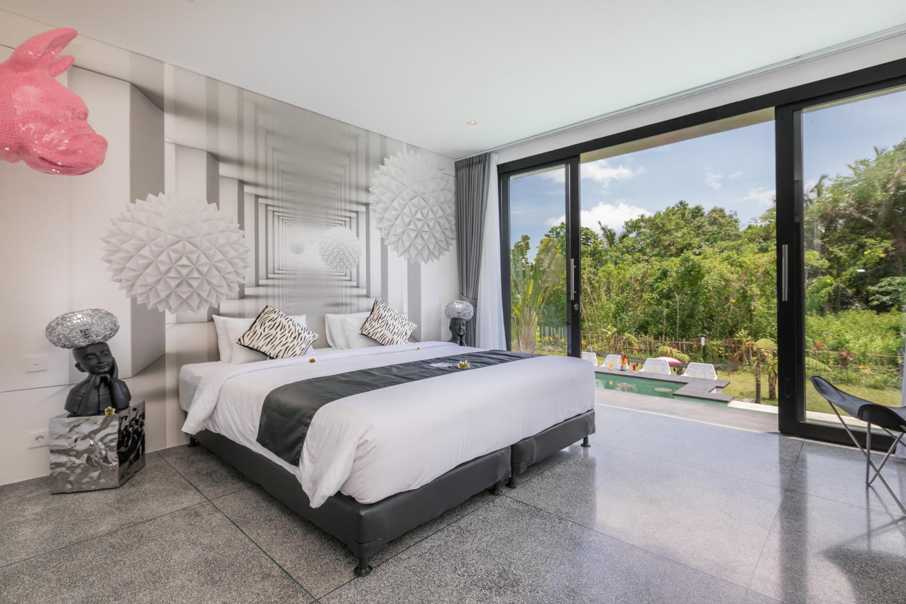 Four-Bedroom Villa with Private Pool - Photo 9