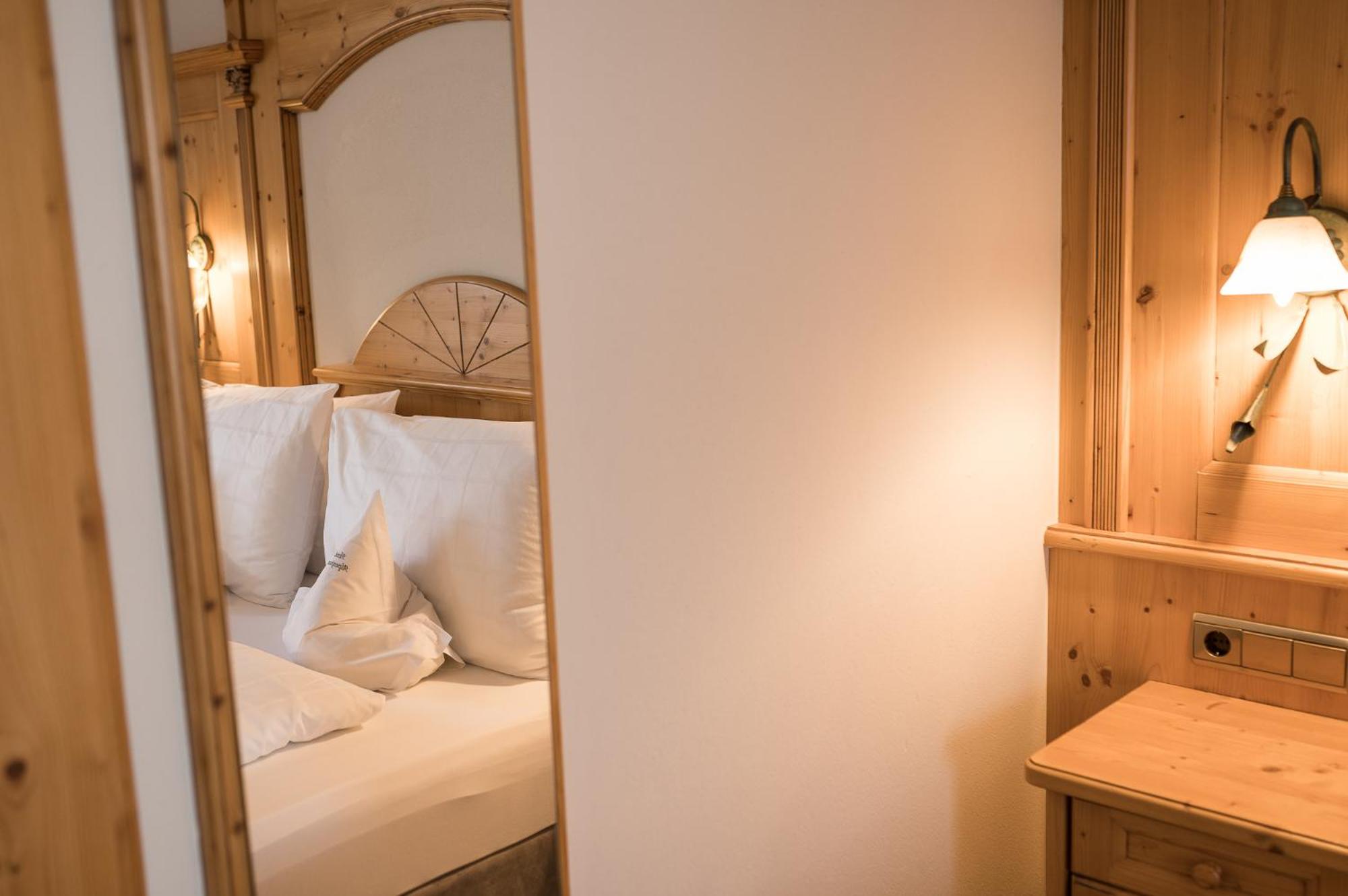 Premium Double Room photo 2