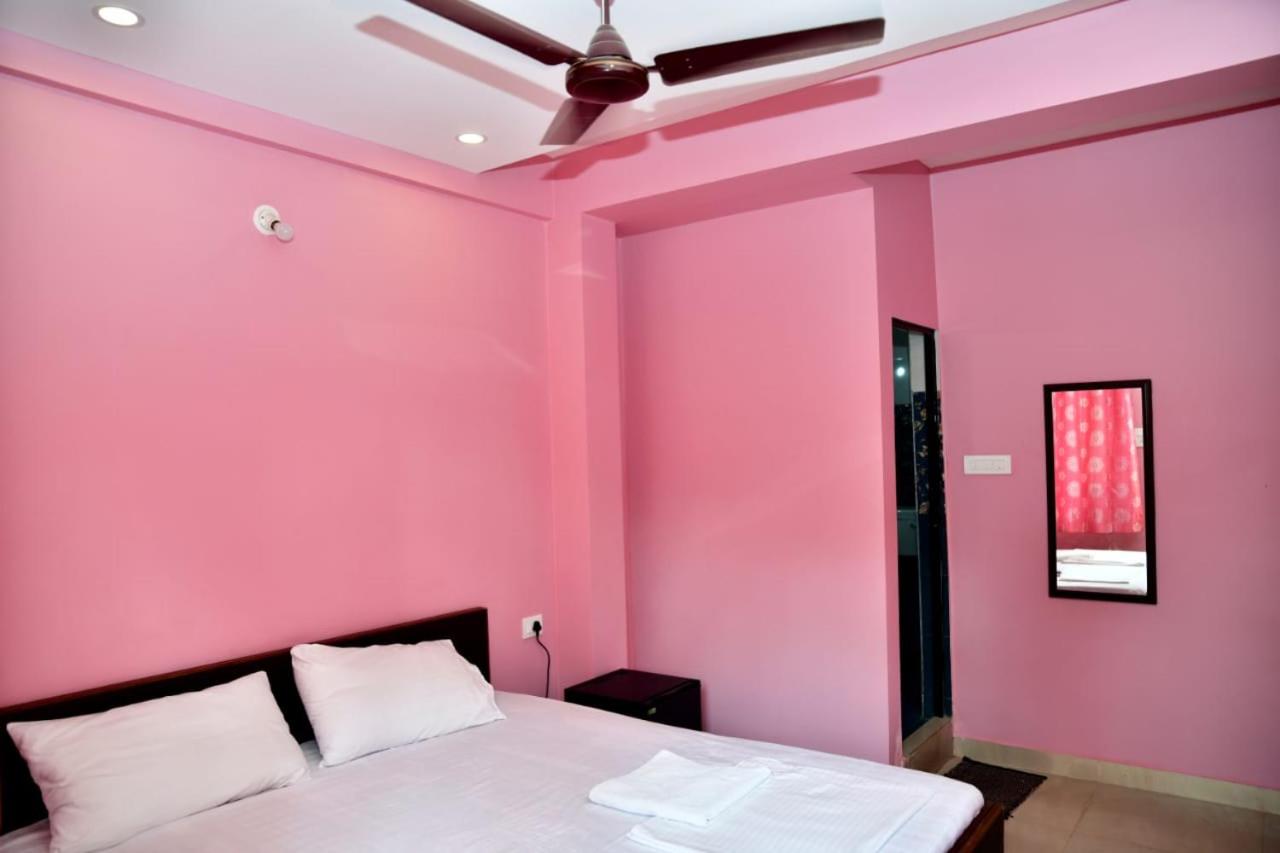 Standard Double Room - Photo 4
