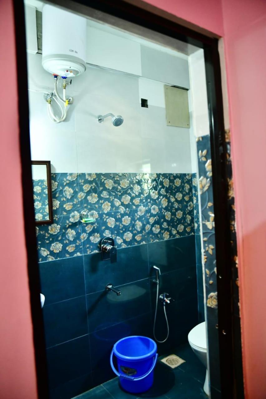 Standard Double Room - Photo 2
