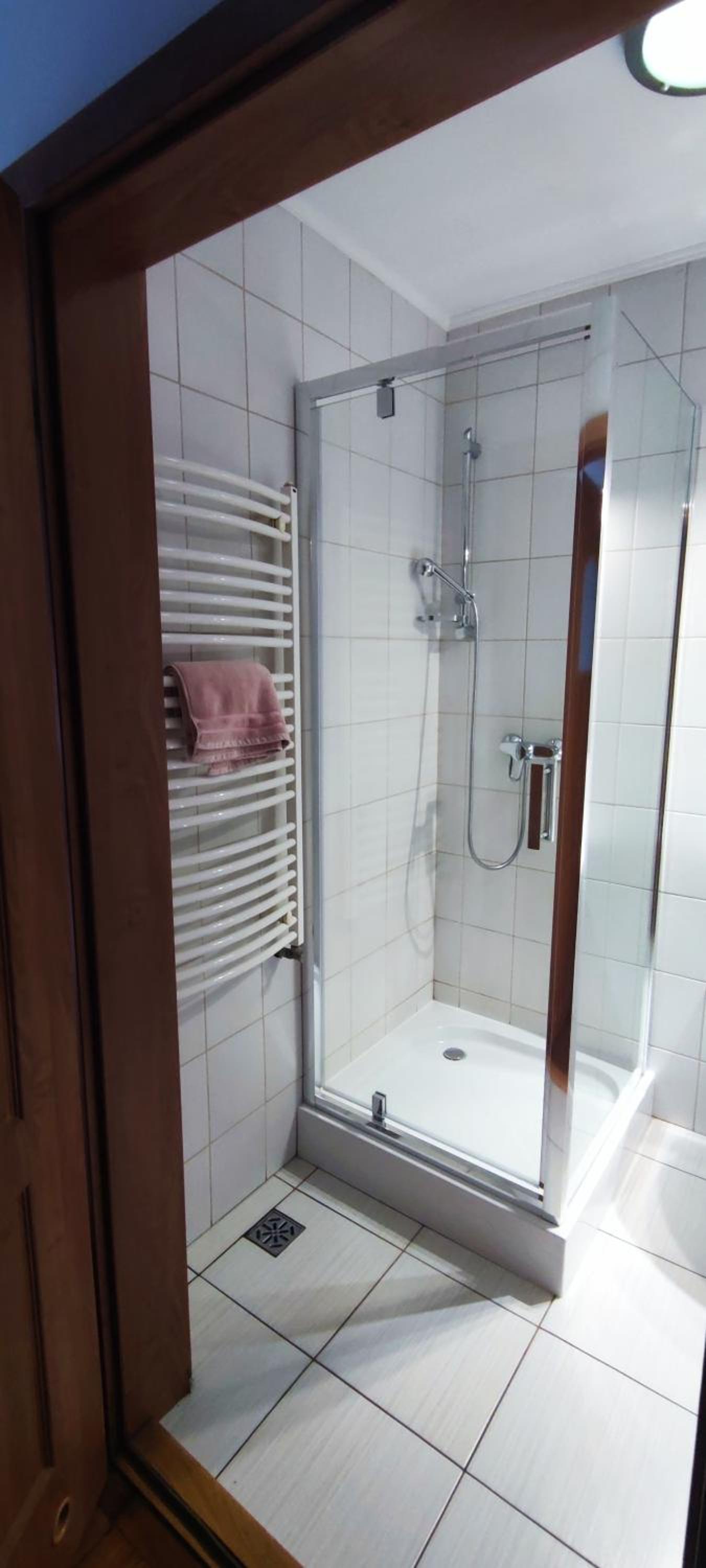Twin Room - Photo 6