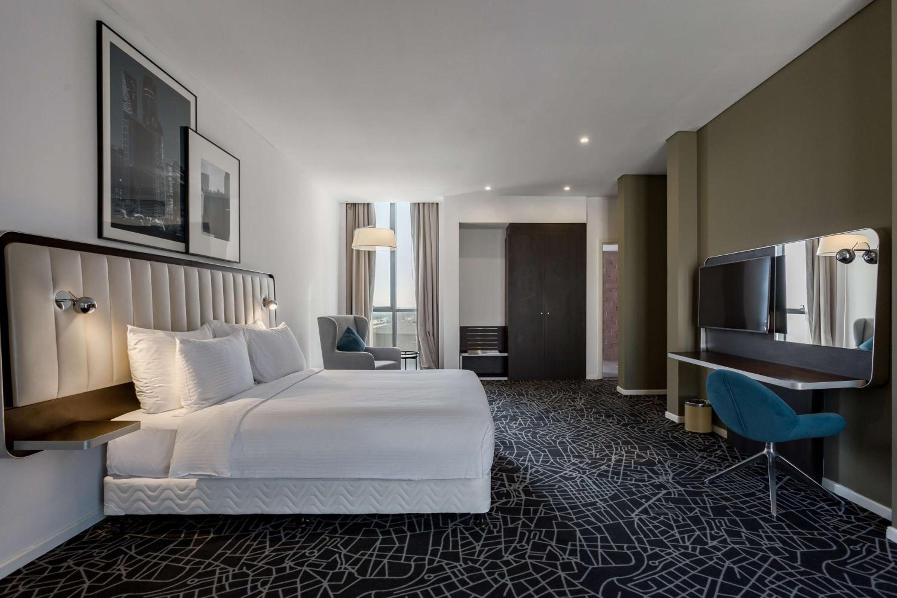 One-Bedroom Suite - Photo 1