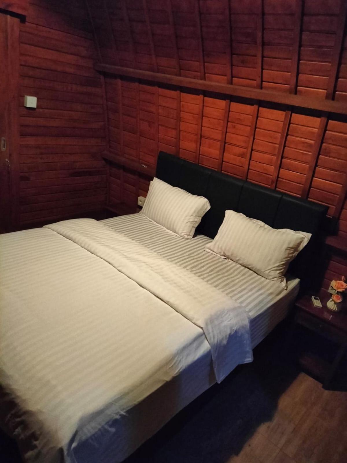 One-Bedroom Chalet - Photo 7