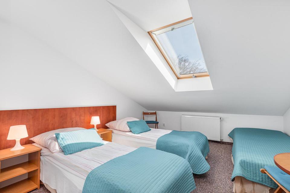 Twin Room - Photo 1