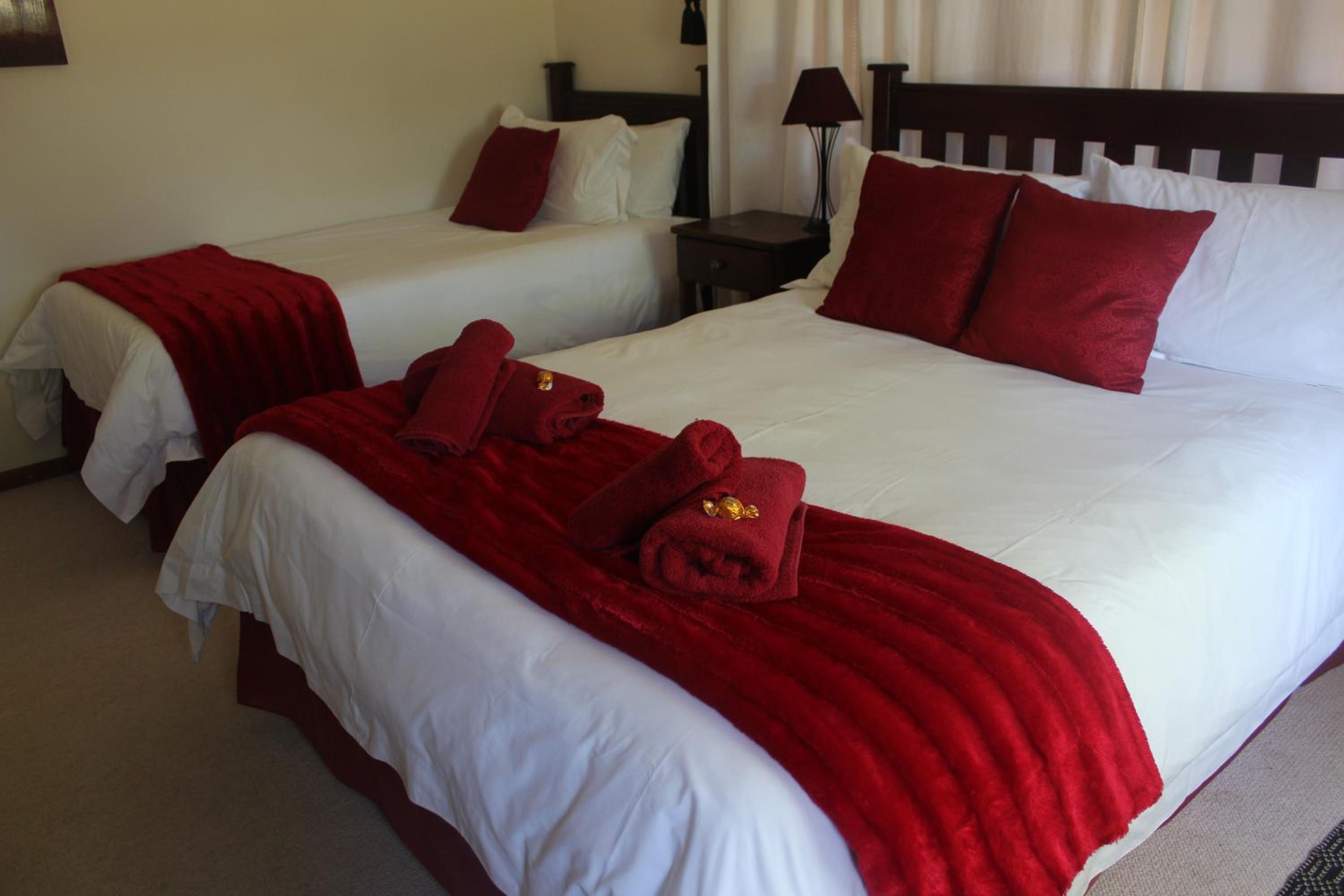 Luxury Suite - Photo 3