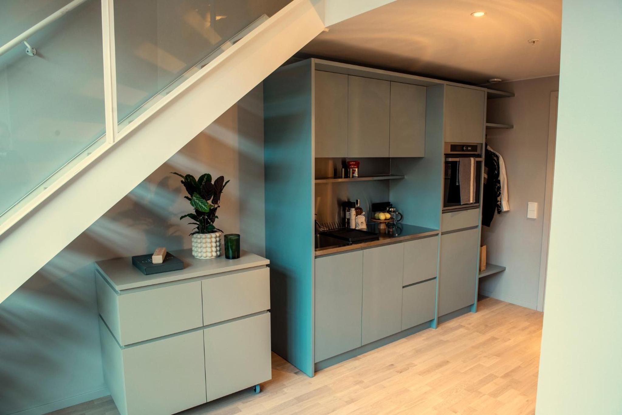 Executive Loft Apartment - Photo 7
