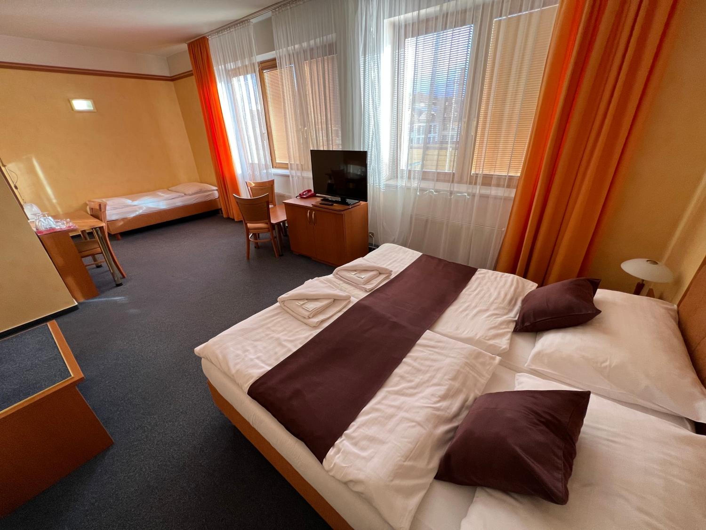 Deluxe Triple Room photo 1