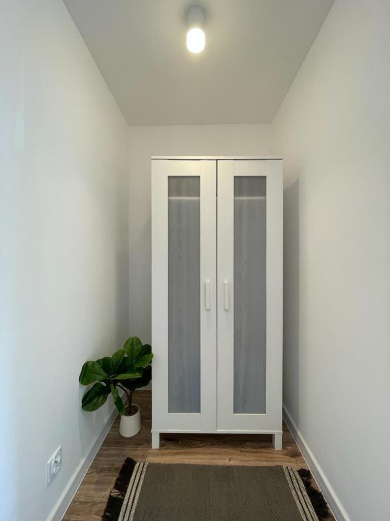 One-Bedroom Apartment - Photo 3