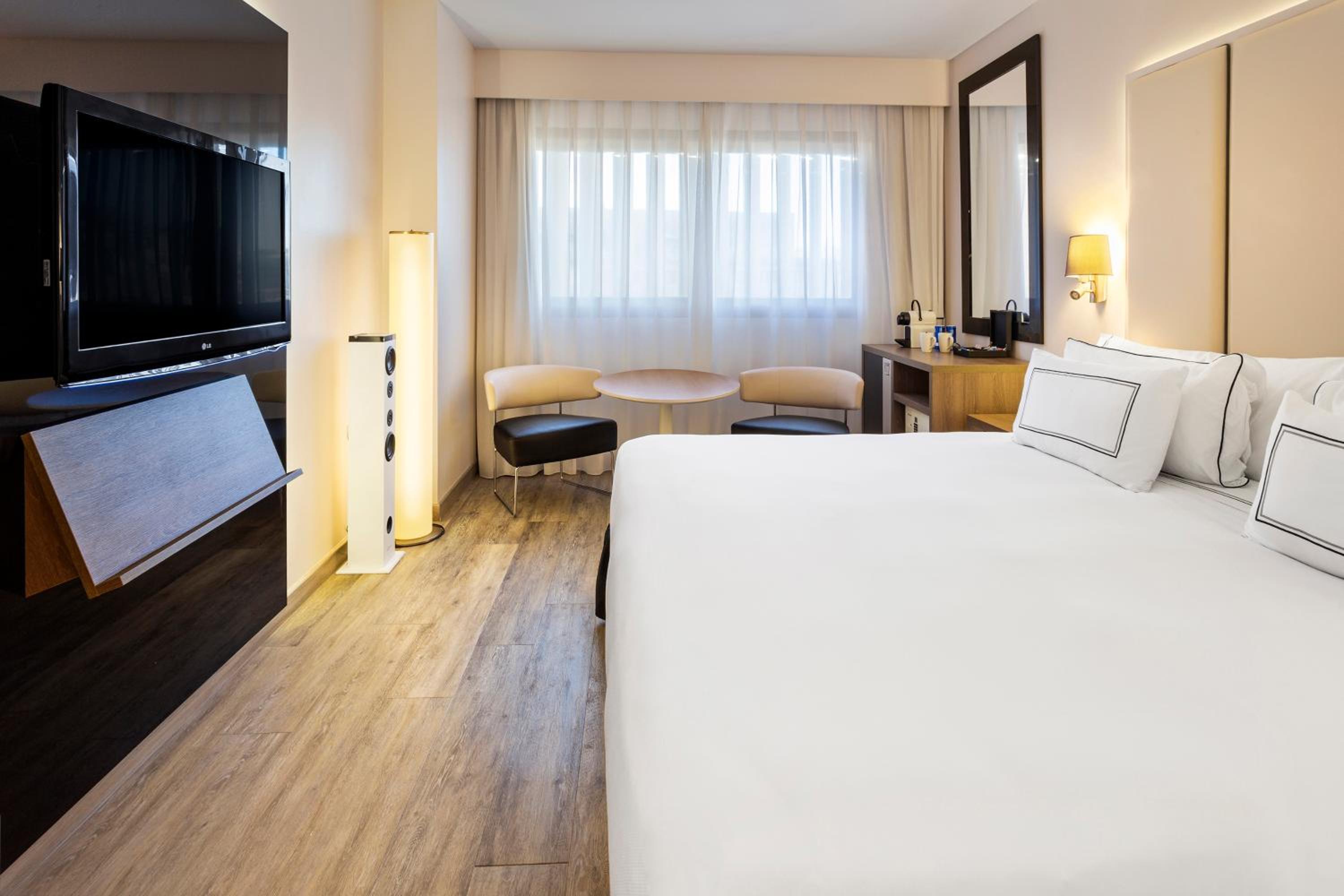 Melia Room The Level thumbnail 5