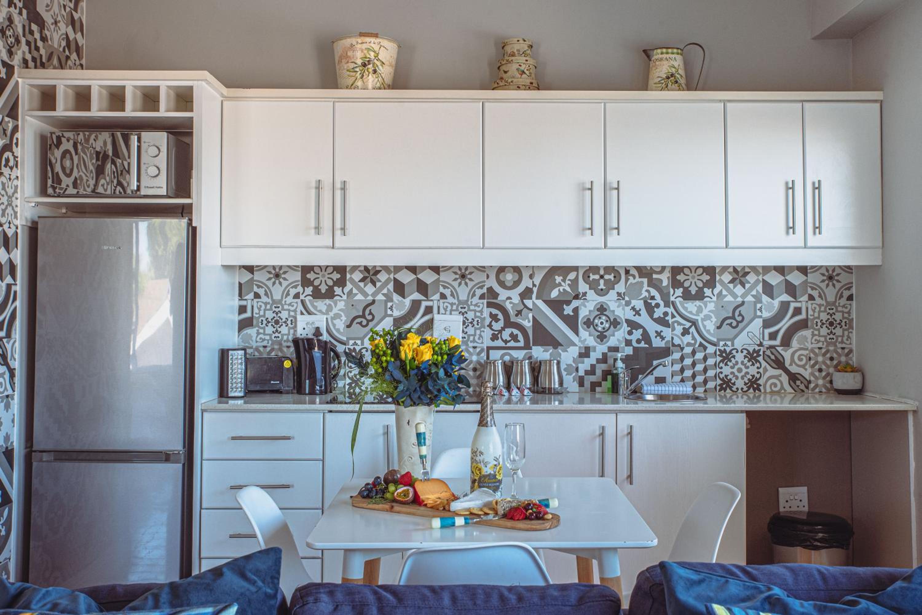 Apartment with Sea View - Photo 17