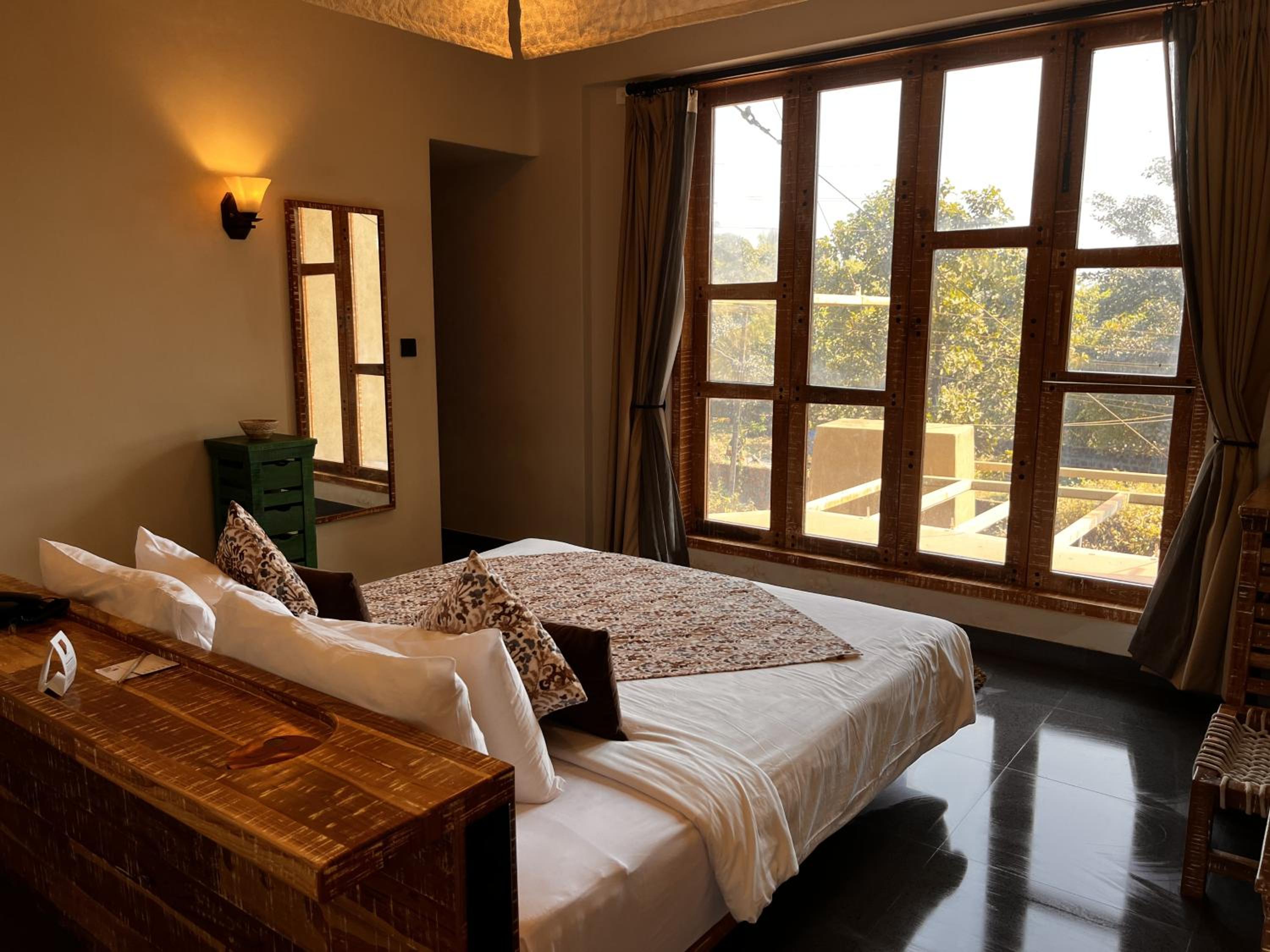 Deluxe Room - Photo 10