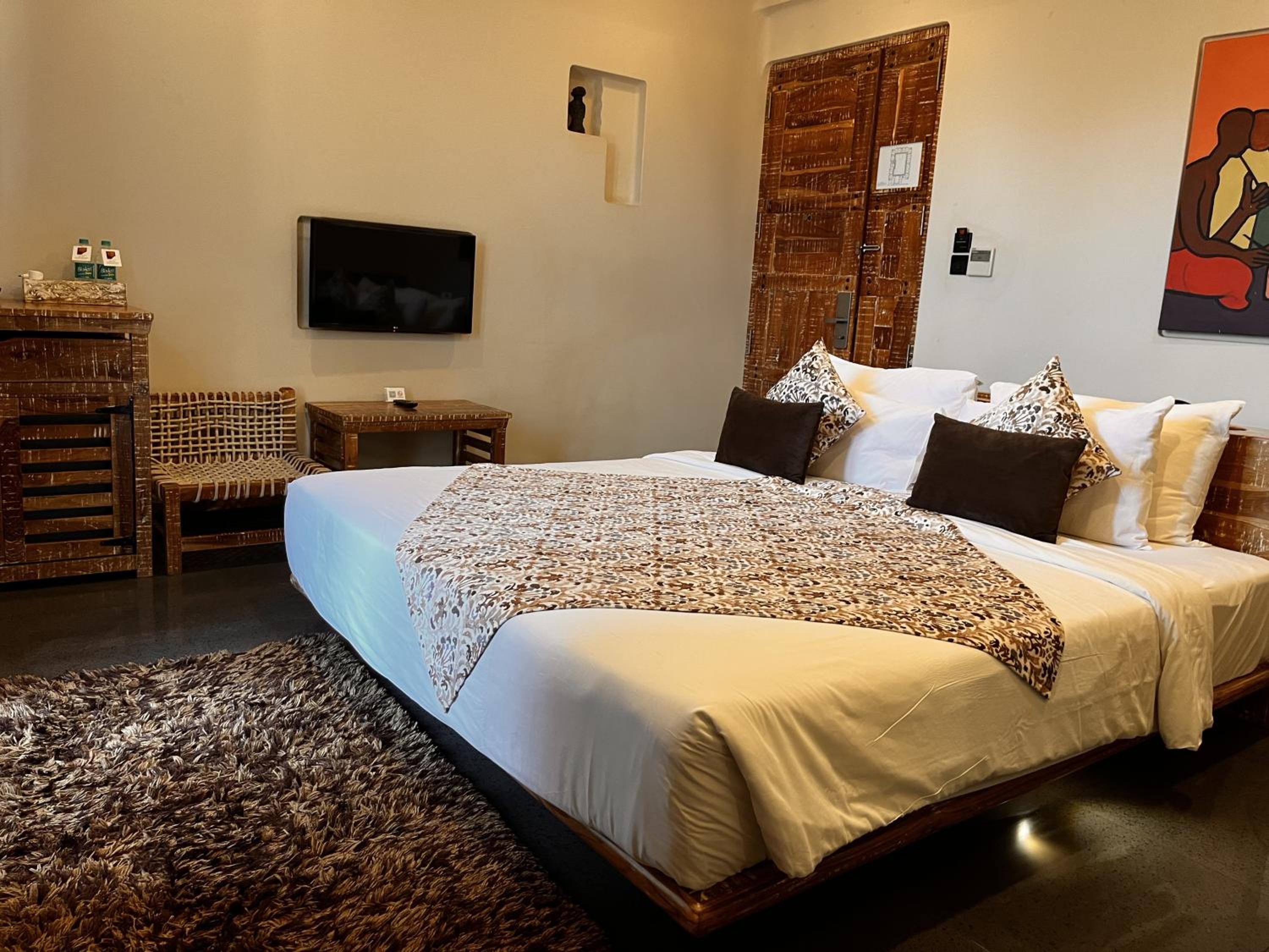 Deluxe Room - Photo 9