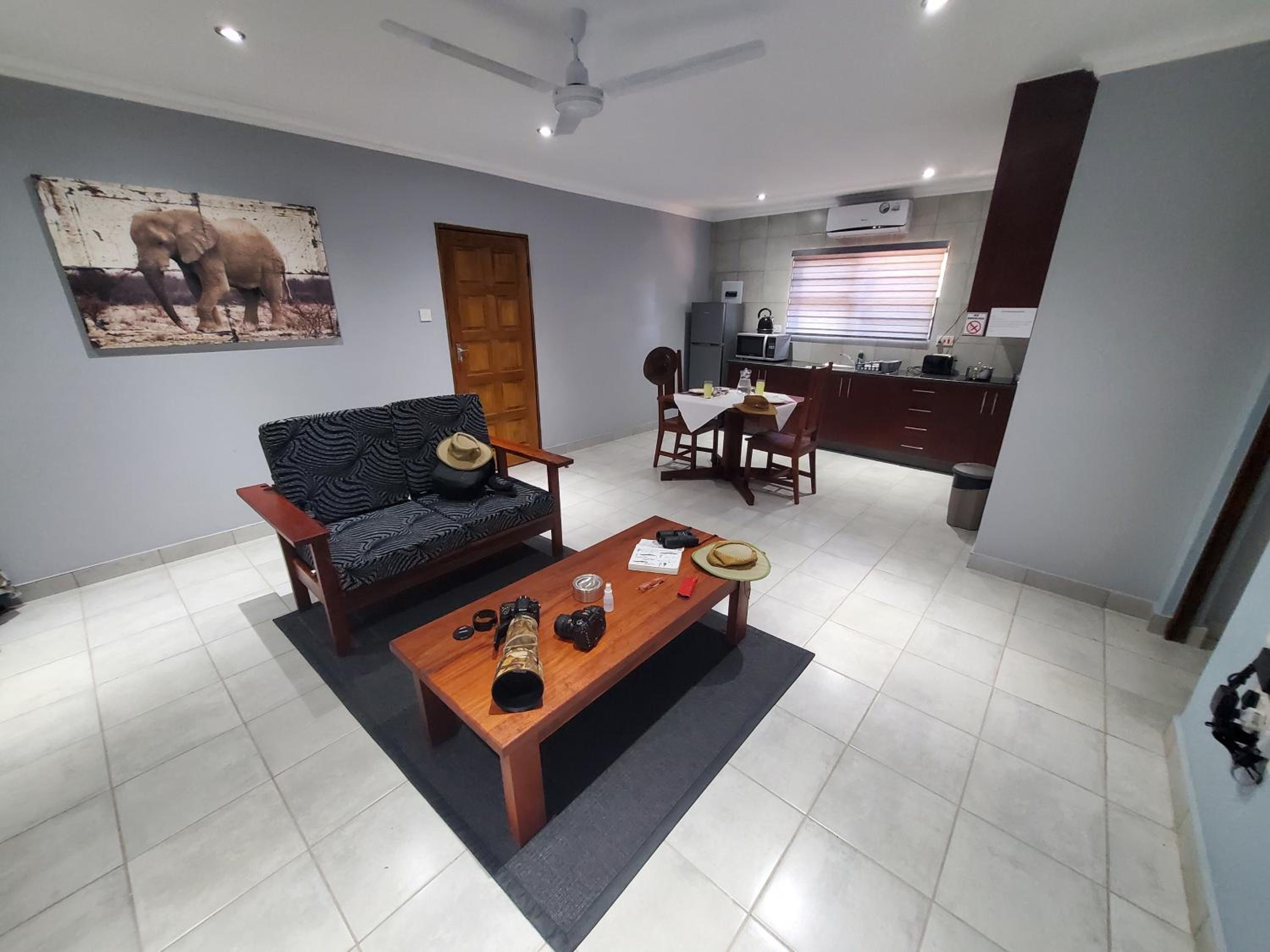 Twin Room - Photo 16