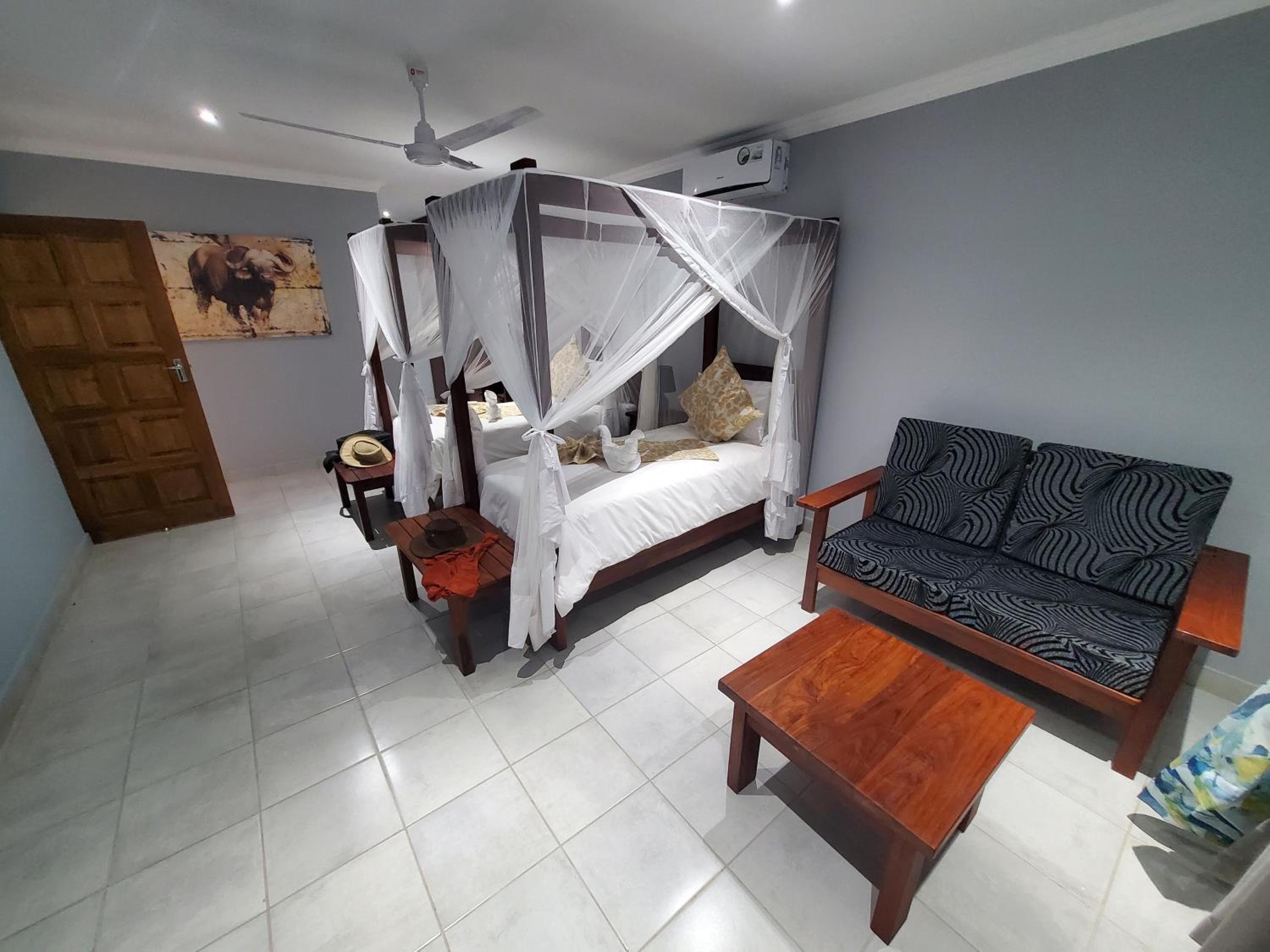 Twin Room - Photo 14