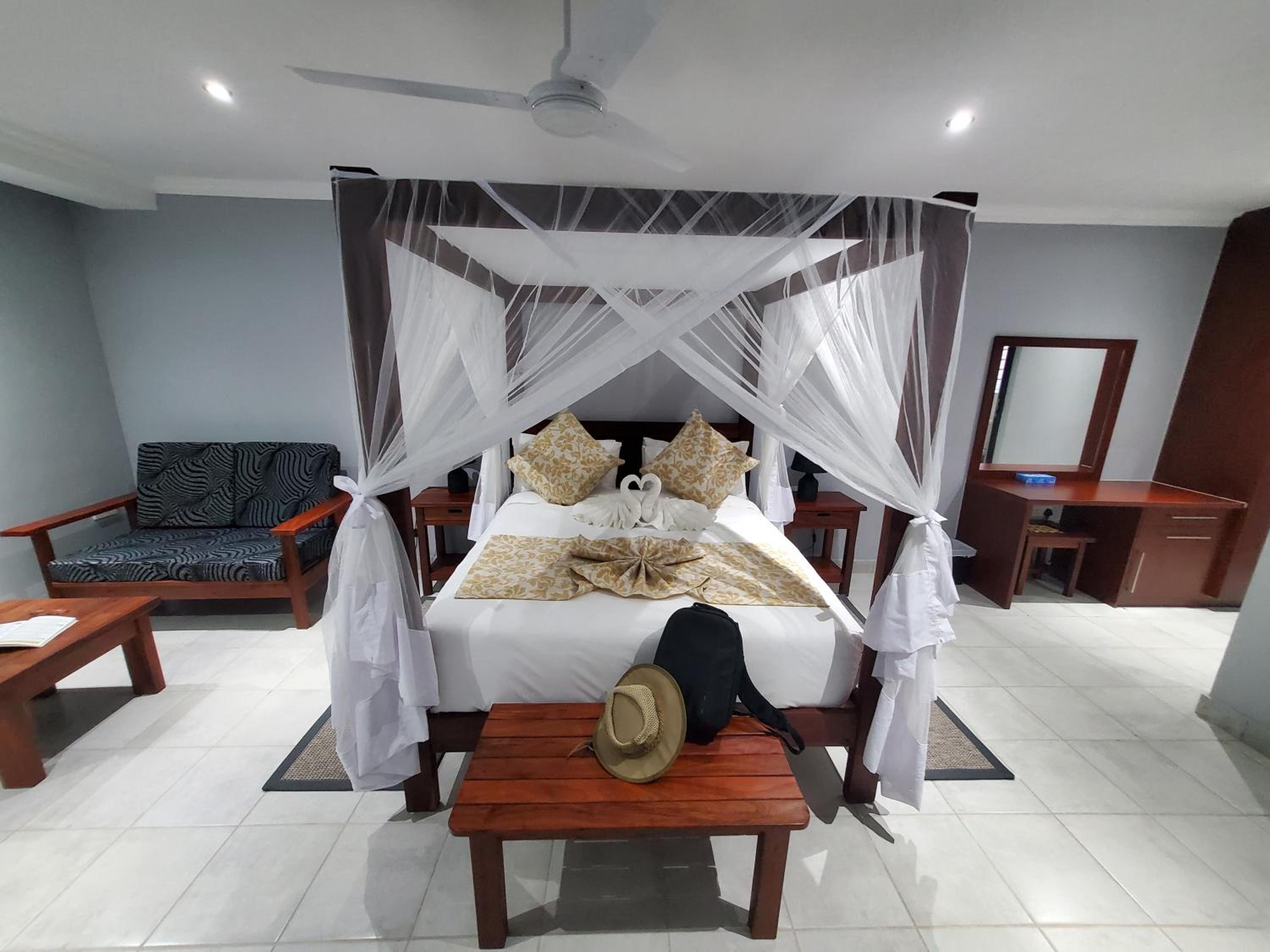 Superior Double Room - Photo 12