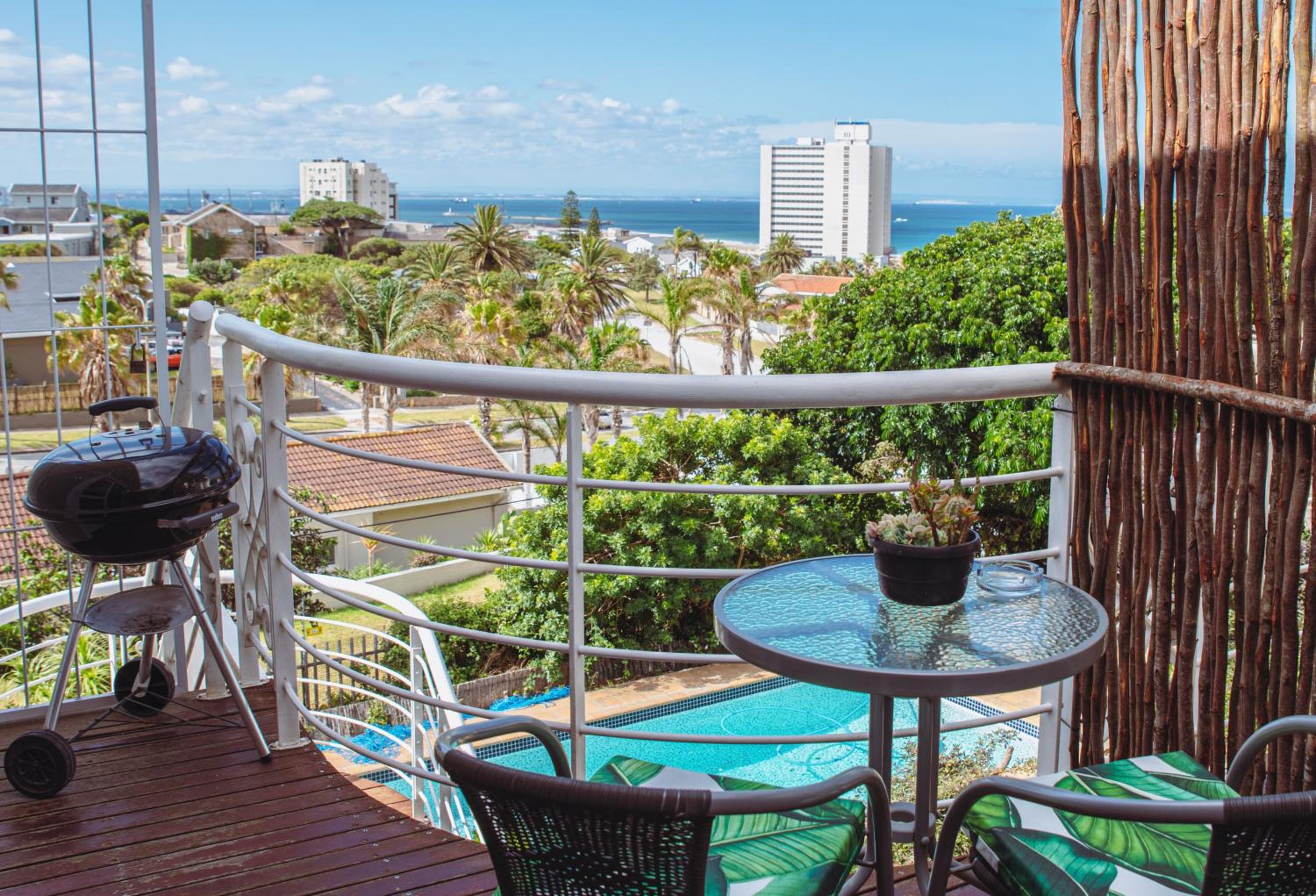 King Room with Sea View - Photo 16