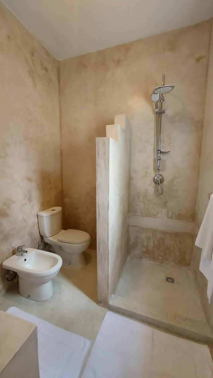 Two-Bedroom Cottage - Photo 5