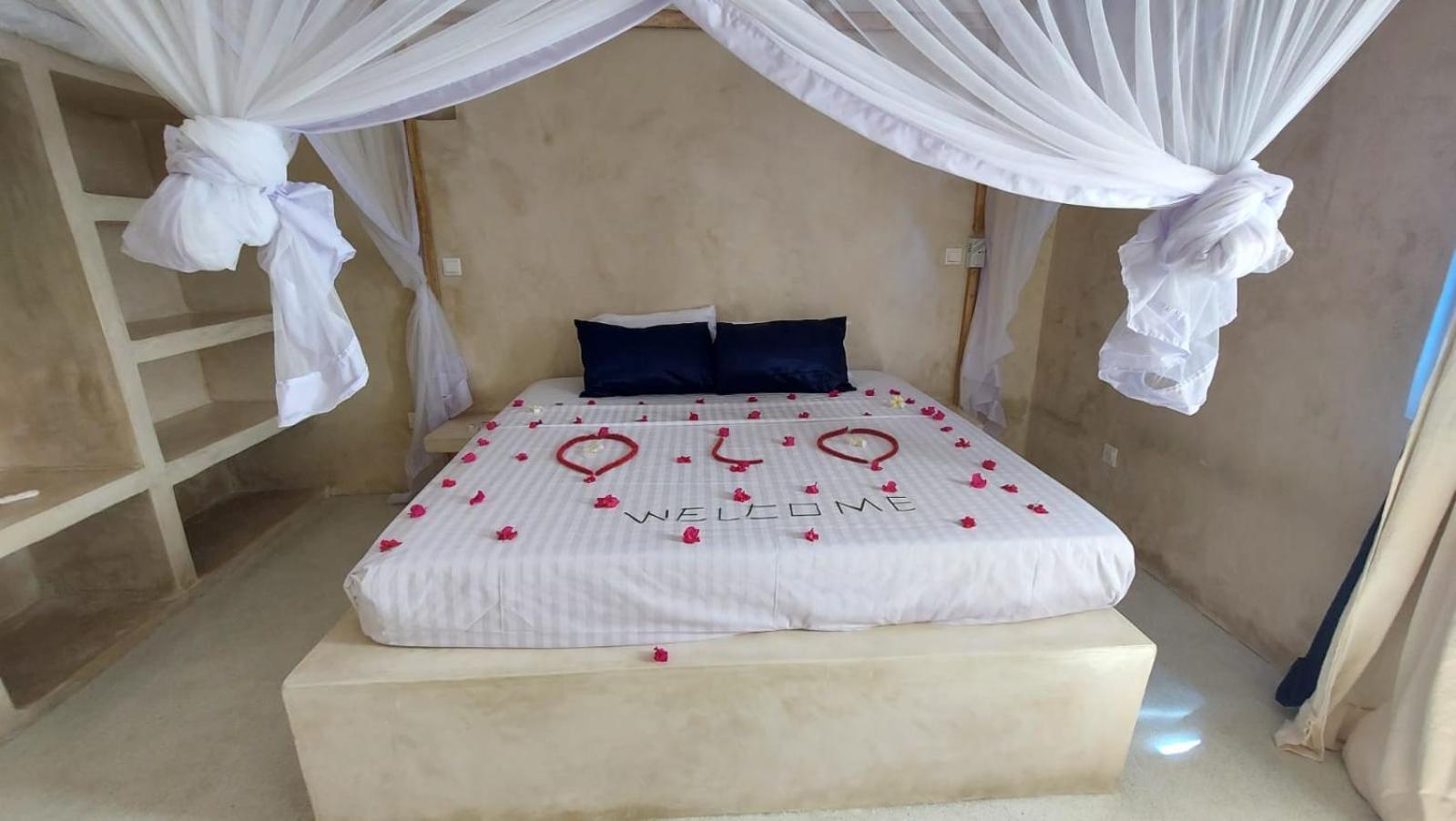 Two-Bedroom Cottage - Photo 9