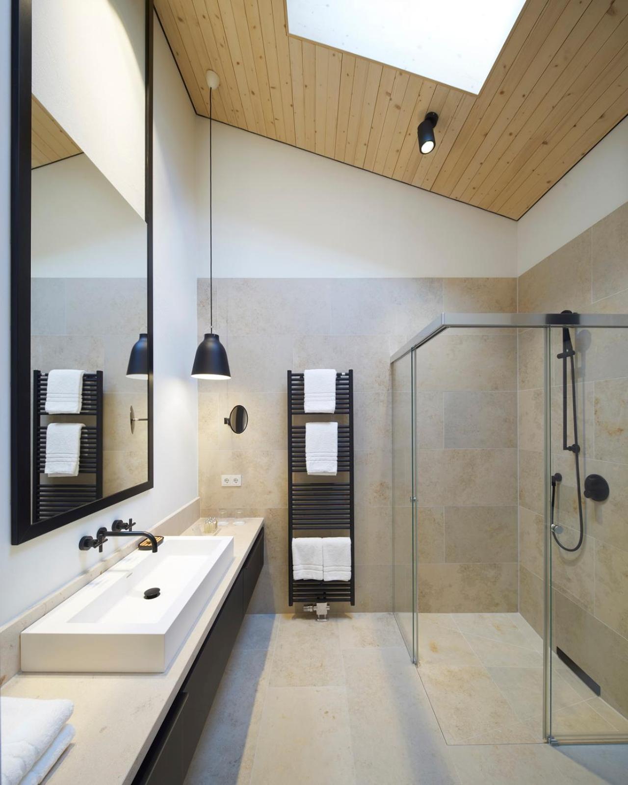 Doppelzimmer mit Seeblick – Gebäude AlpenChalet