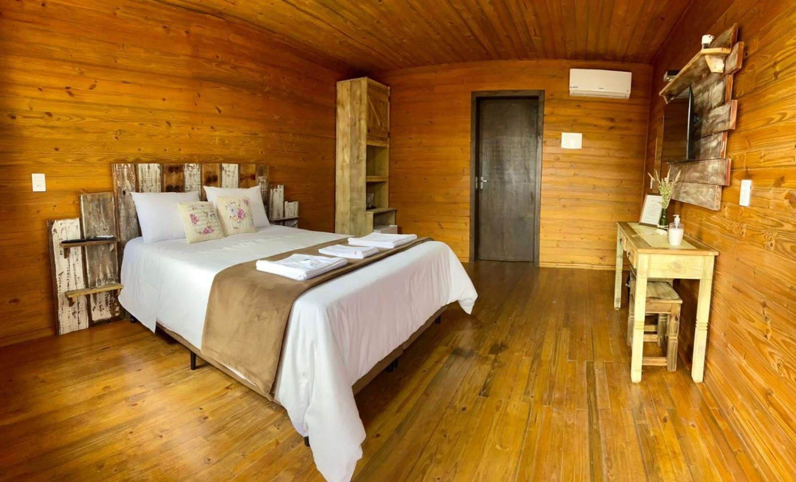 Double Room with Private Bathroom - Photo 1
