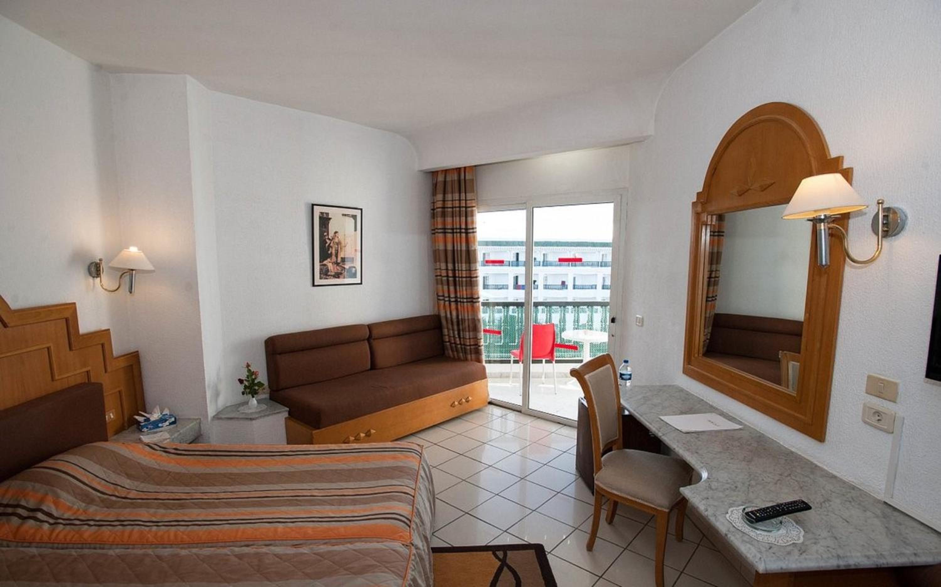 Triple Room photo 2