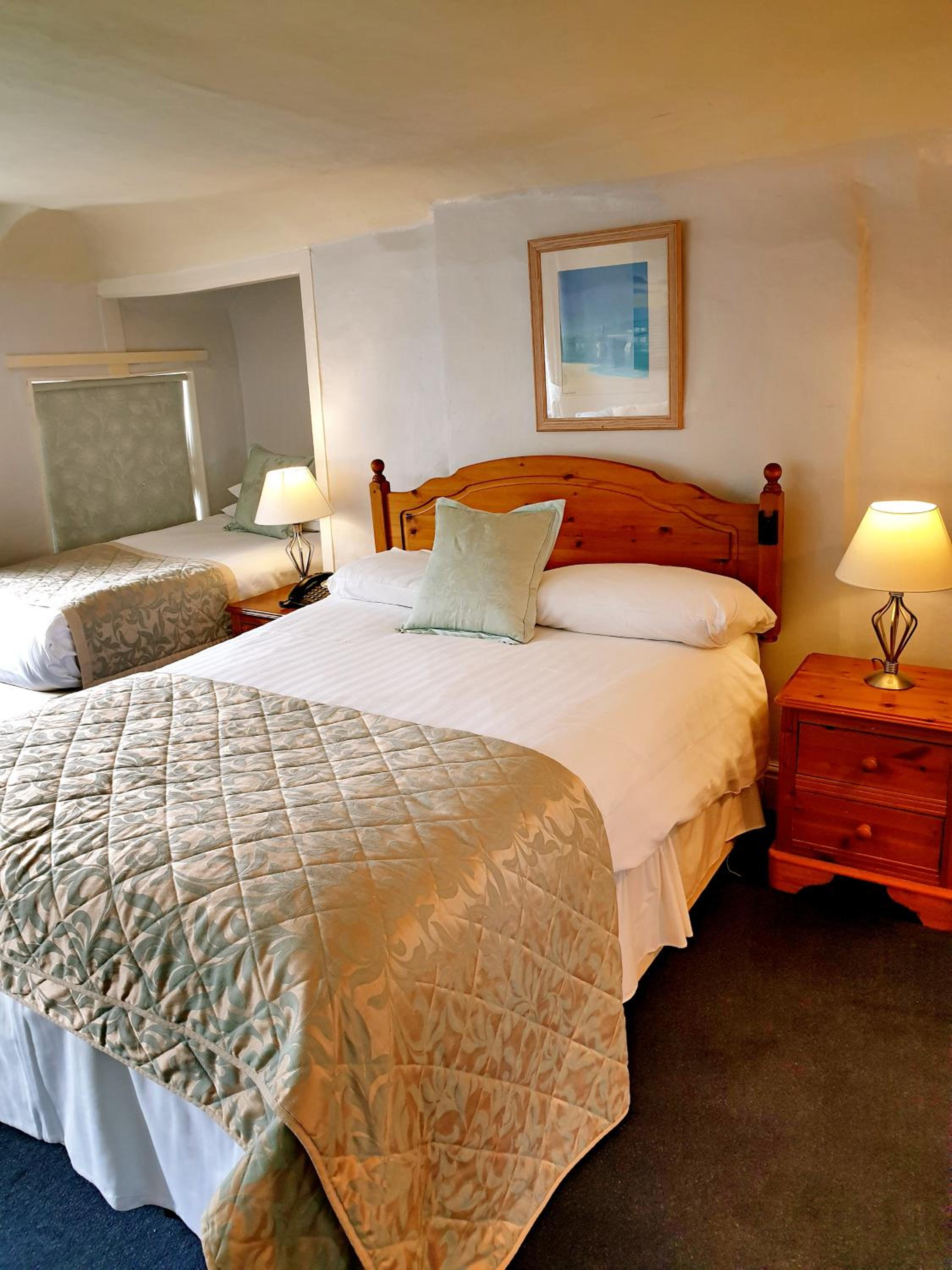 Classic Quadruple Room photo 3