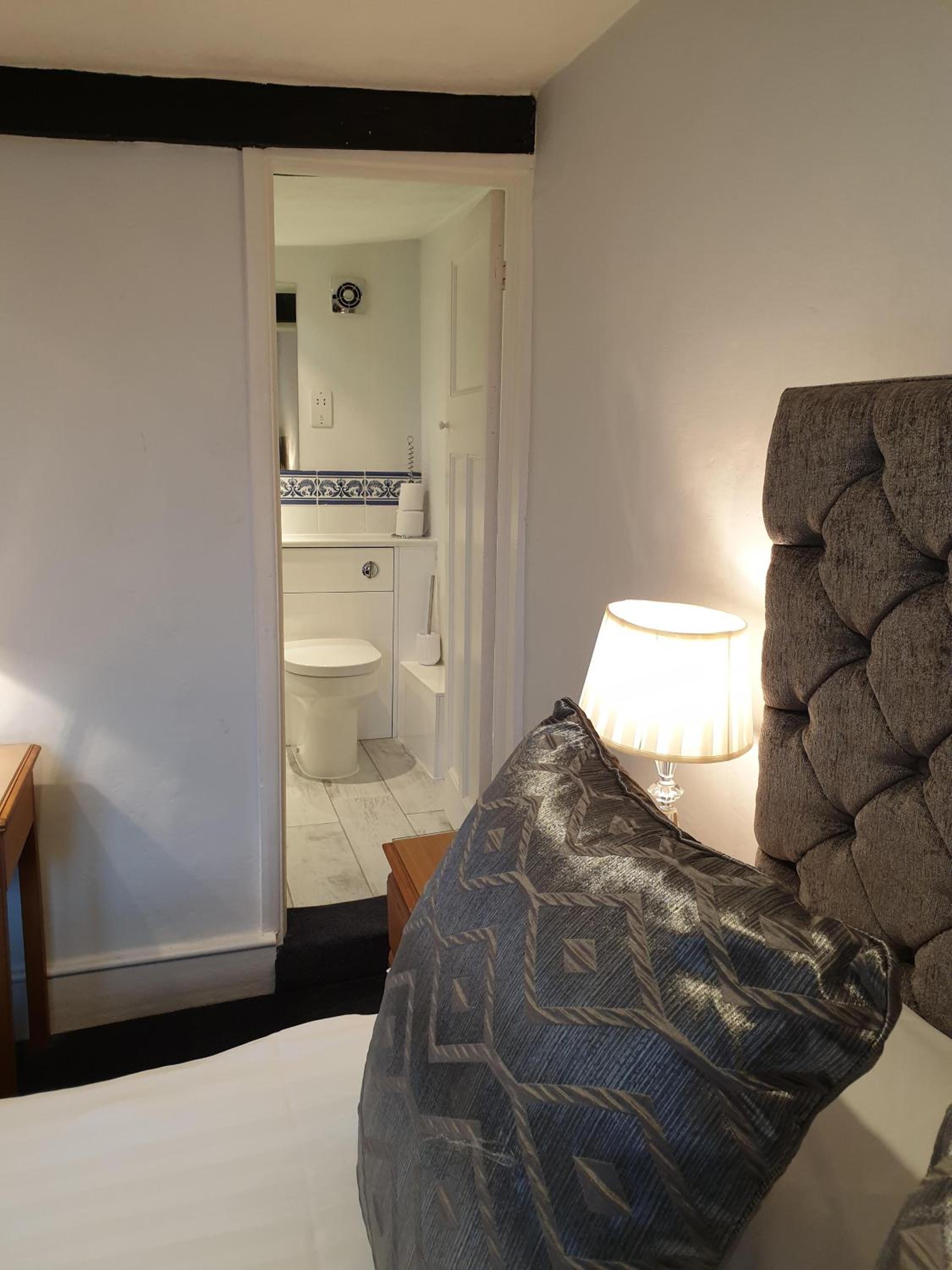 Standard Double Room photo 3
