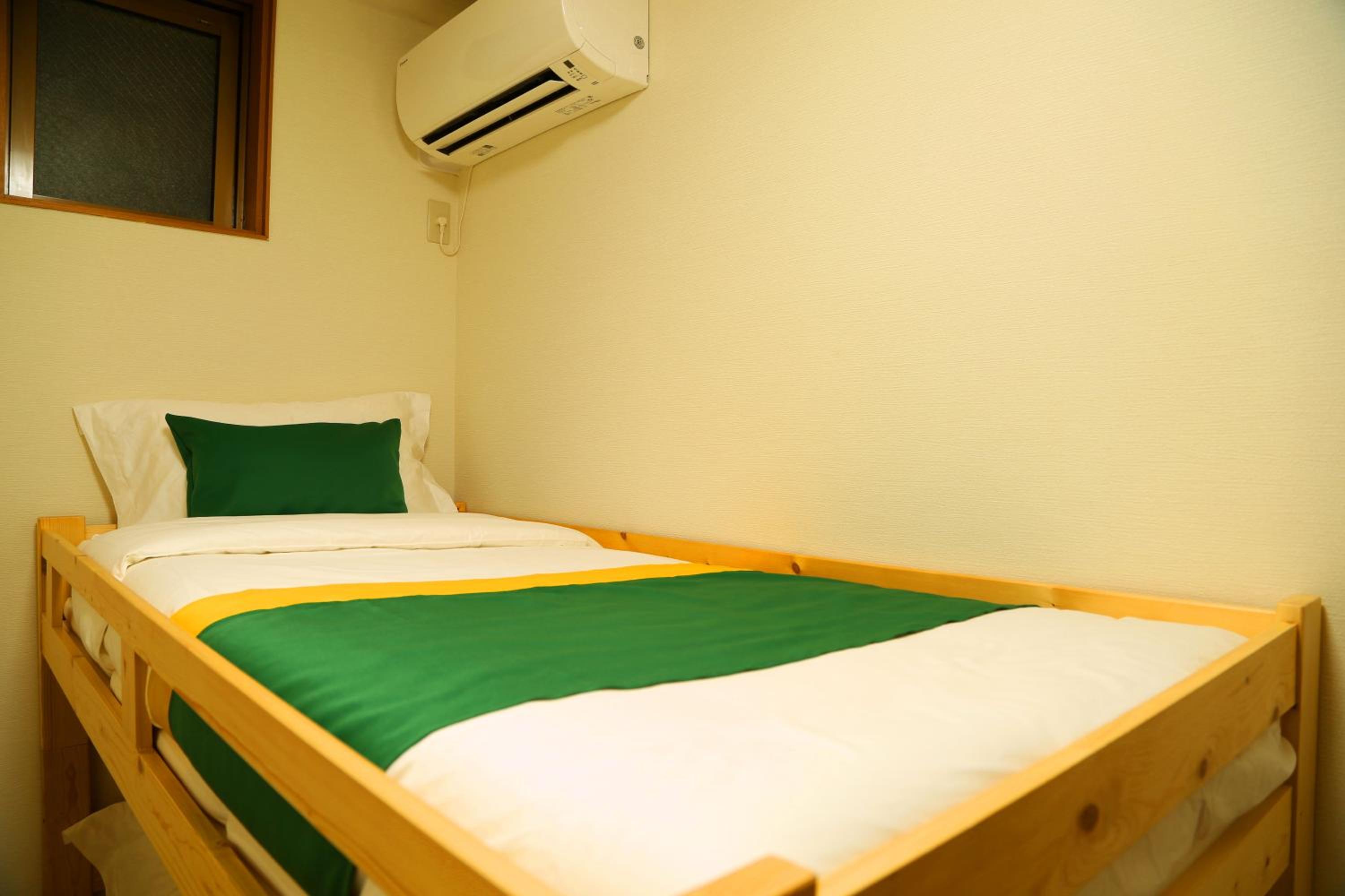 Mixed Dormitory Room with Shared Shower and Toilet photo 3