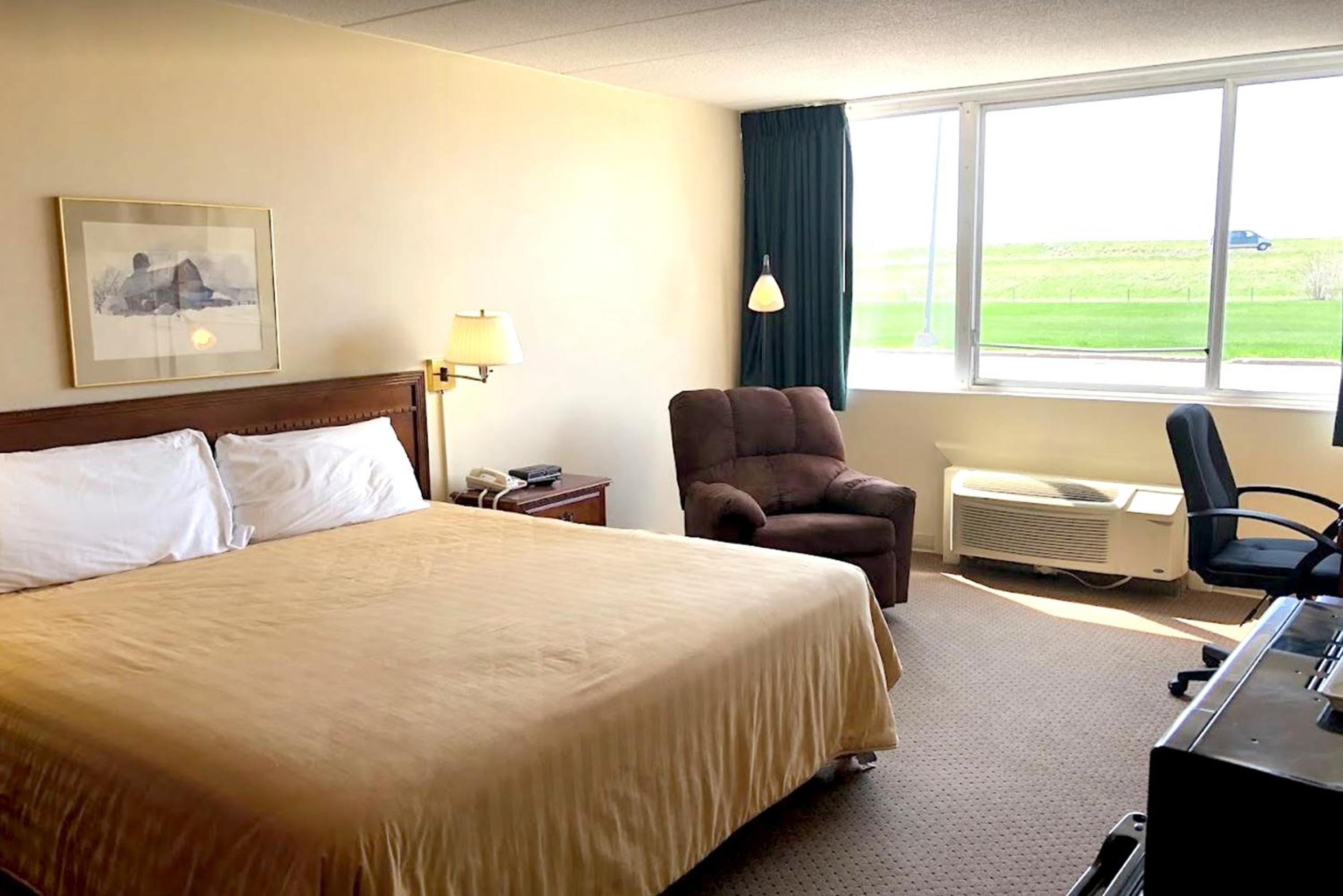 Standard Queen Room photo 3