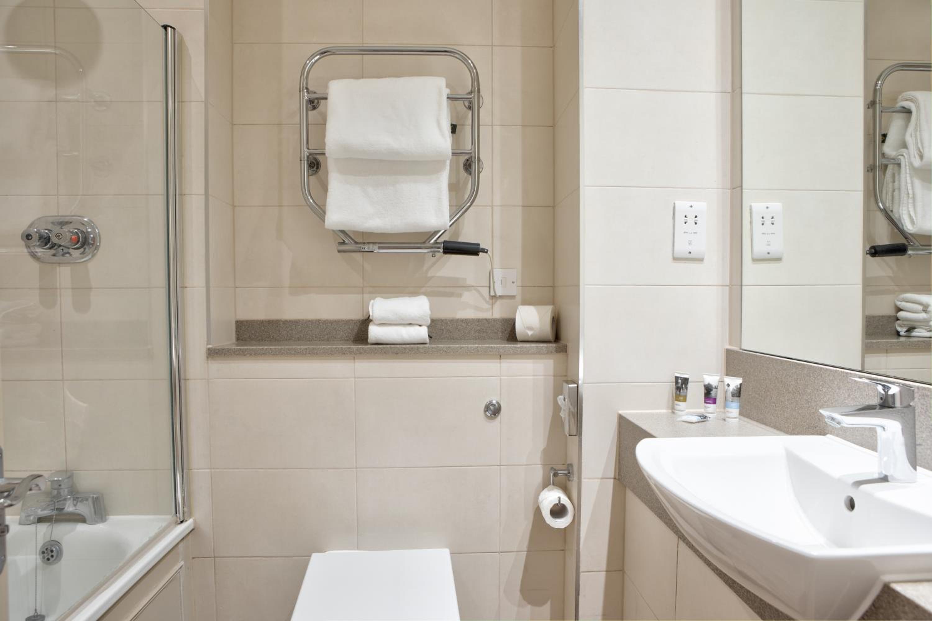 Superior Double Room - Photo 10