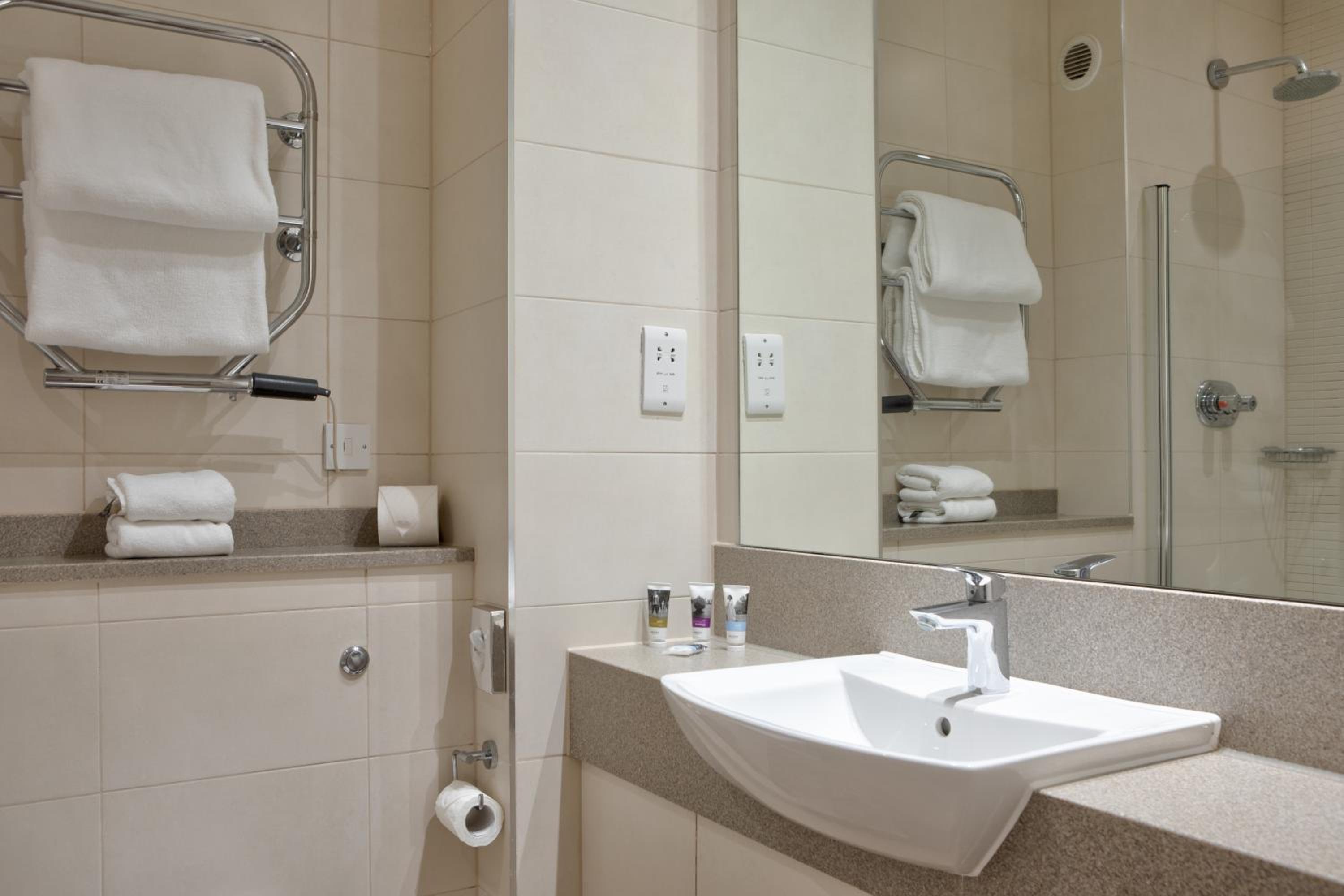 Superior Double Room - Photo 11
